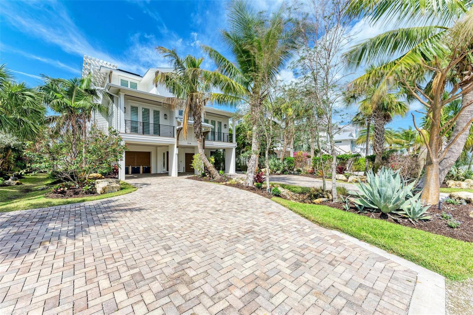 516 KUMQUAT DRIVE