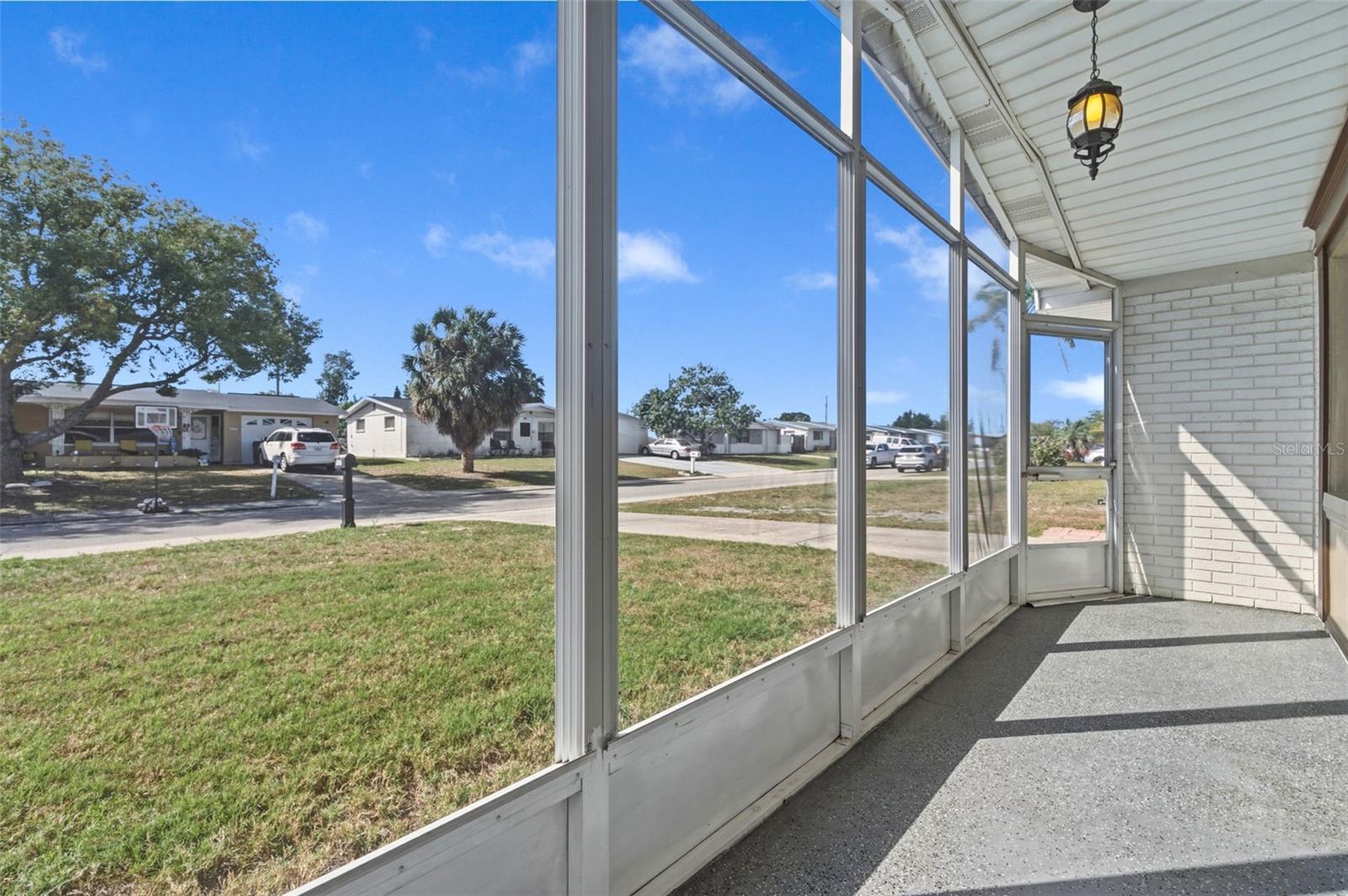 COLONIAL HILLS - Residential