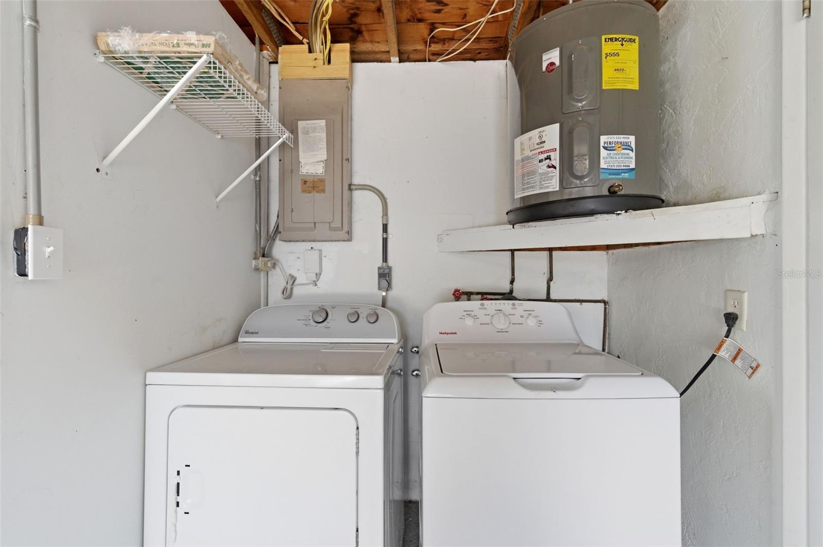 COLONIAL HILLS - Residential