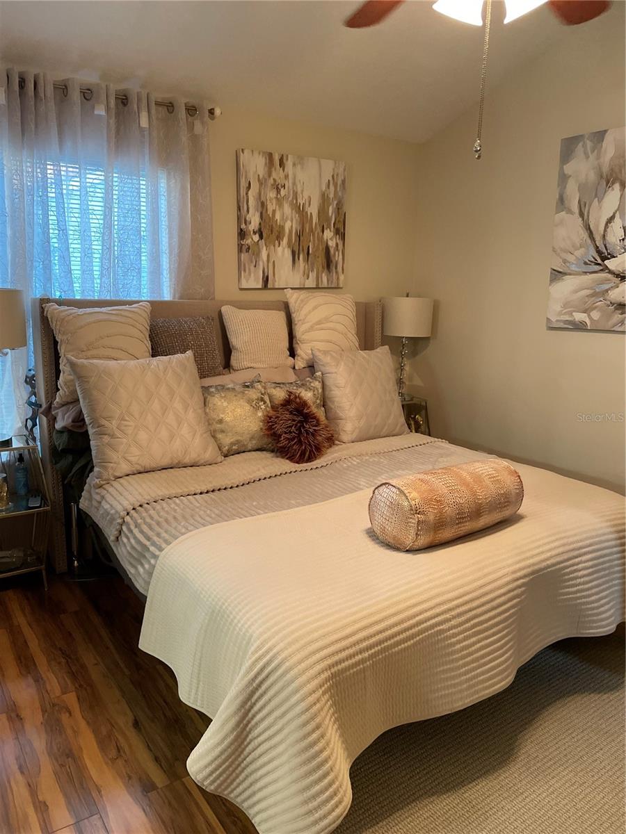 LADY LAKE ORANGE BLOSSOM GARDENS UNIT 18 - Residential