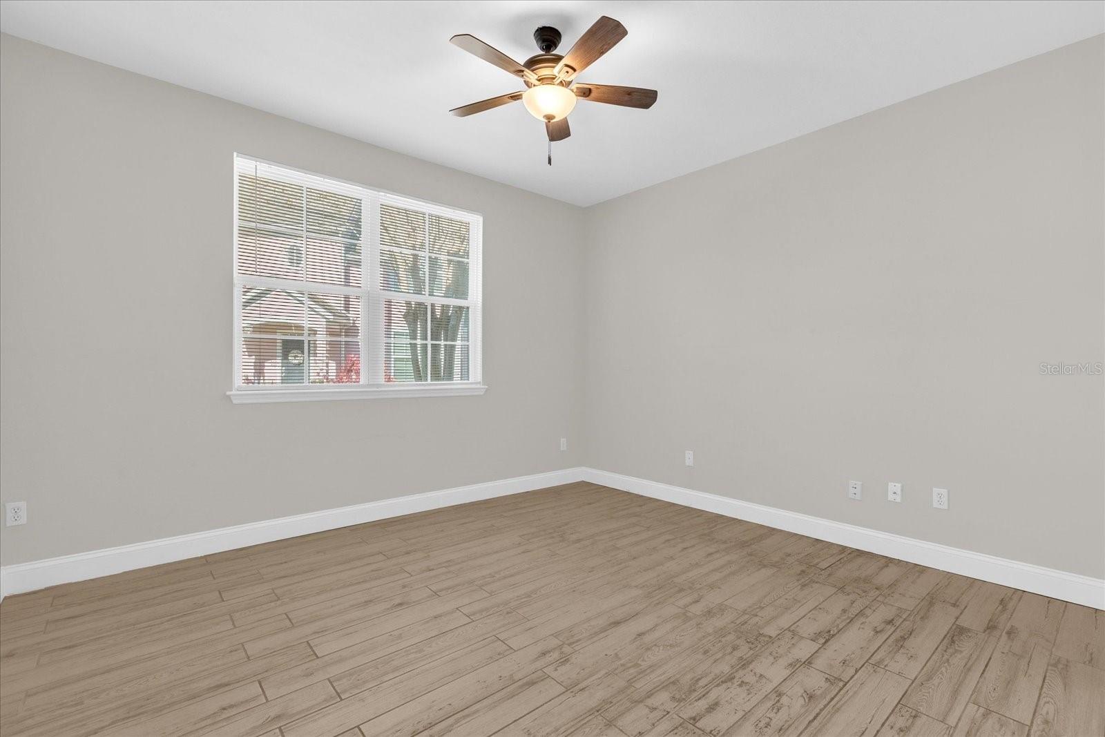 HAMPTONS/METROWEST - Residential