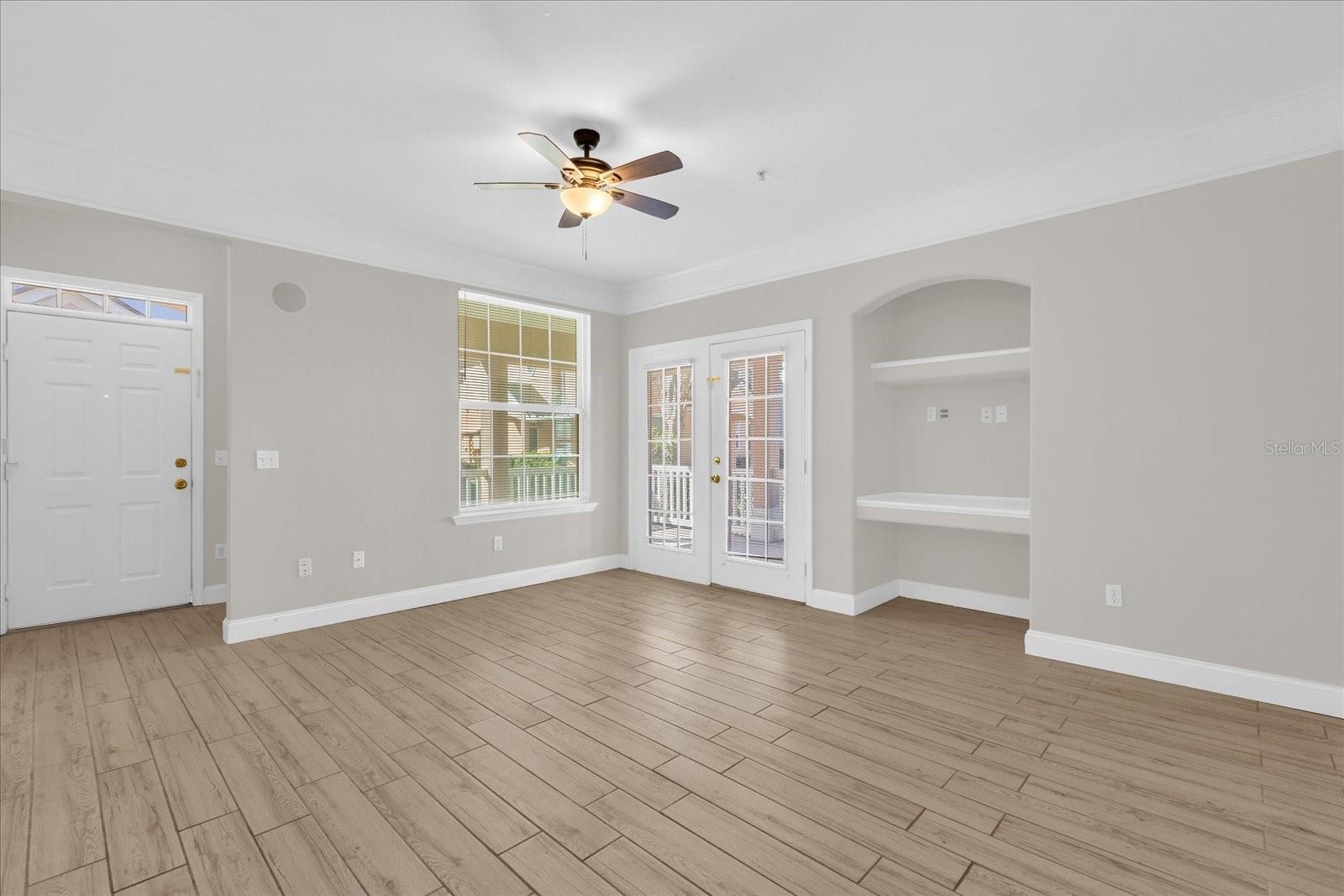 HAMPTONS/METROWEST - Residential