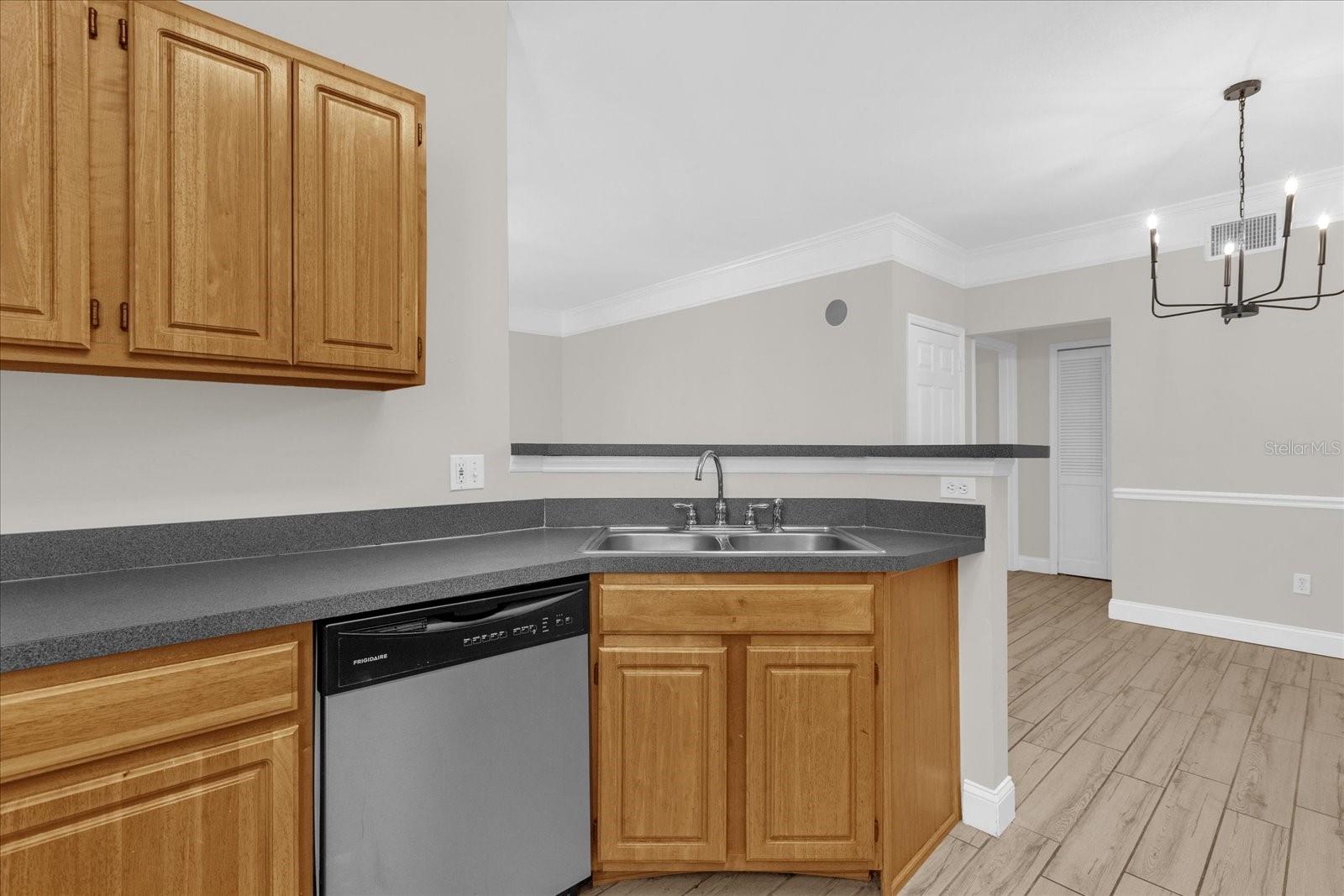 HAMPTONS/METROWEST - Residential