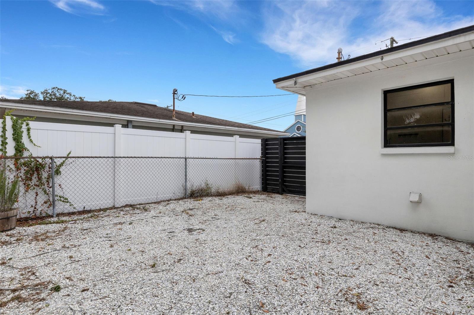 RIVERSIDE NORTH - Residential