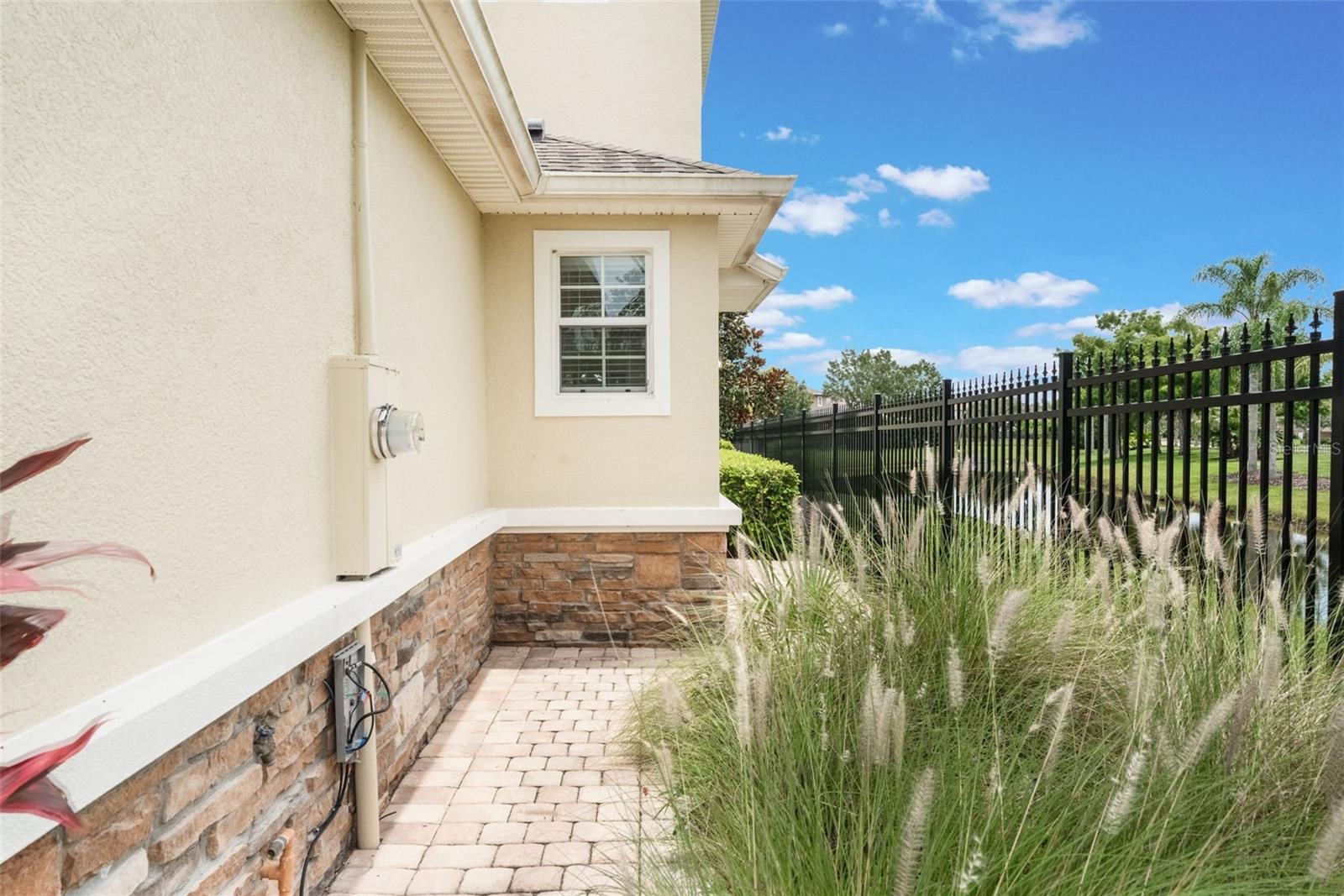 643 WOODLAND TERRACE BOULEVARD