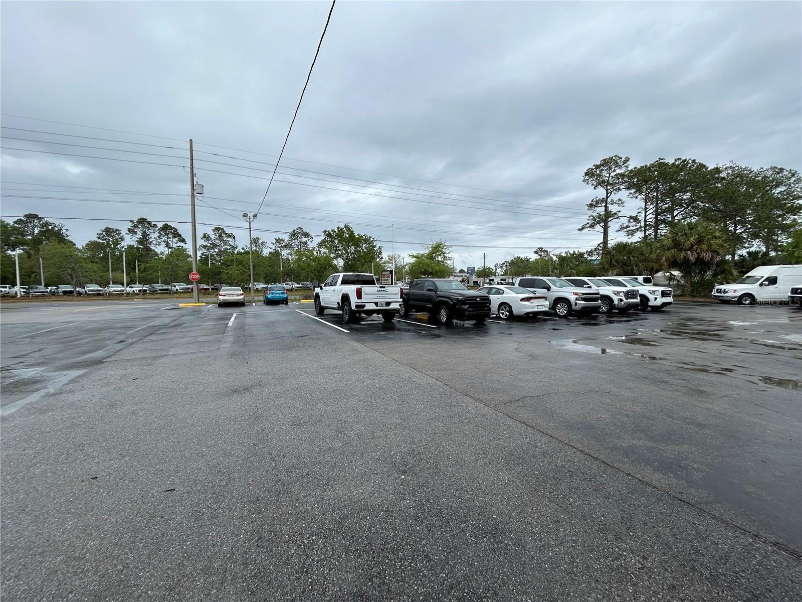 INDUSTRIAL PARK - Commercial Lease