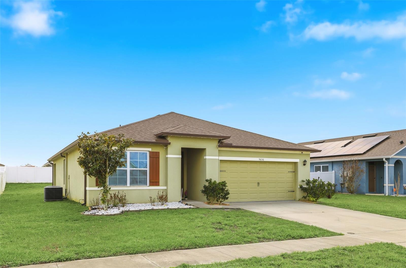 ESTATES OF WESTERLY - Residential Lease