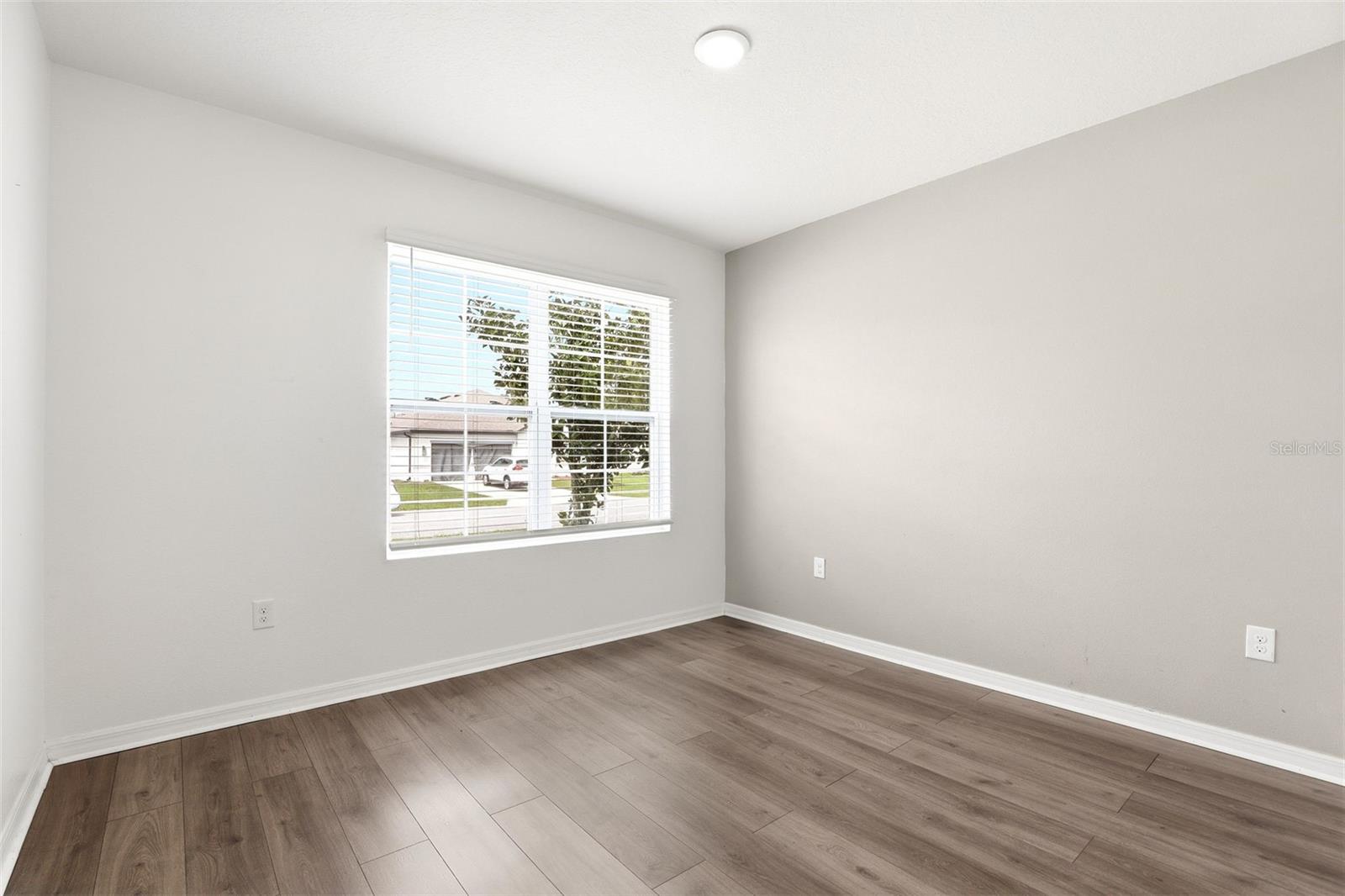 ESTATES OF WESTERLY - Residential Lease