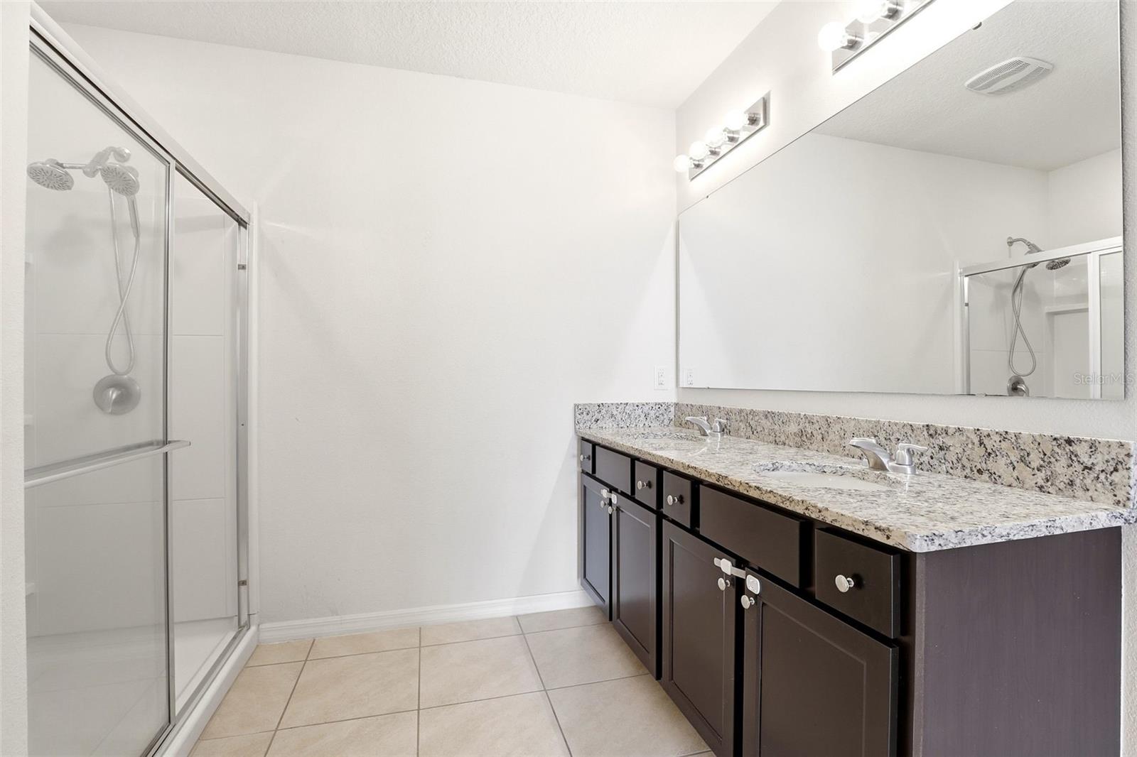 ESTATES OF WESTERLY - Residential Lease