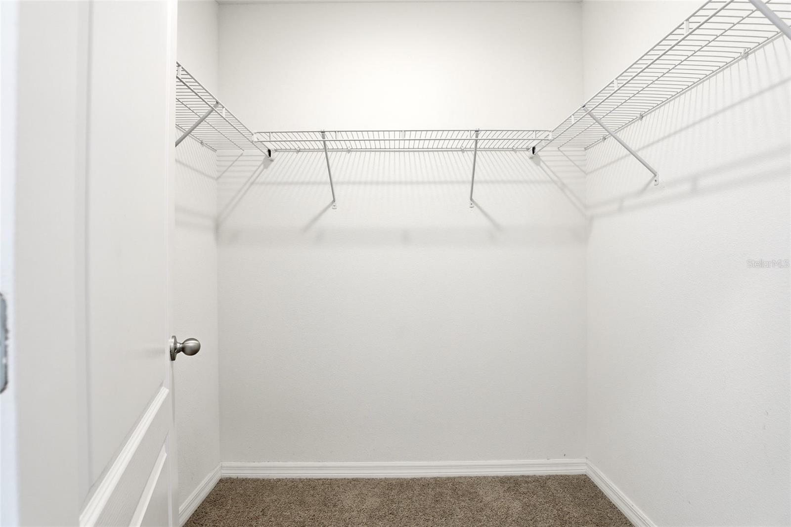 ESTATES OF WESTERLY - Residential Lease