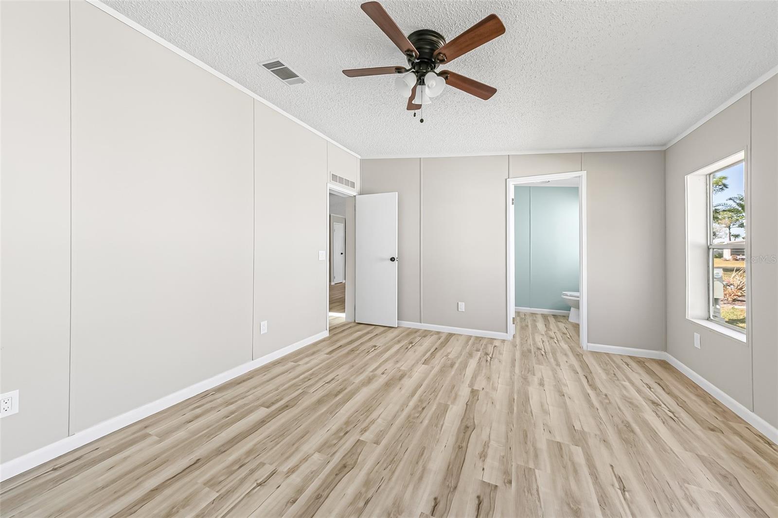 LOST LAKES PH ONE - Residential