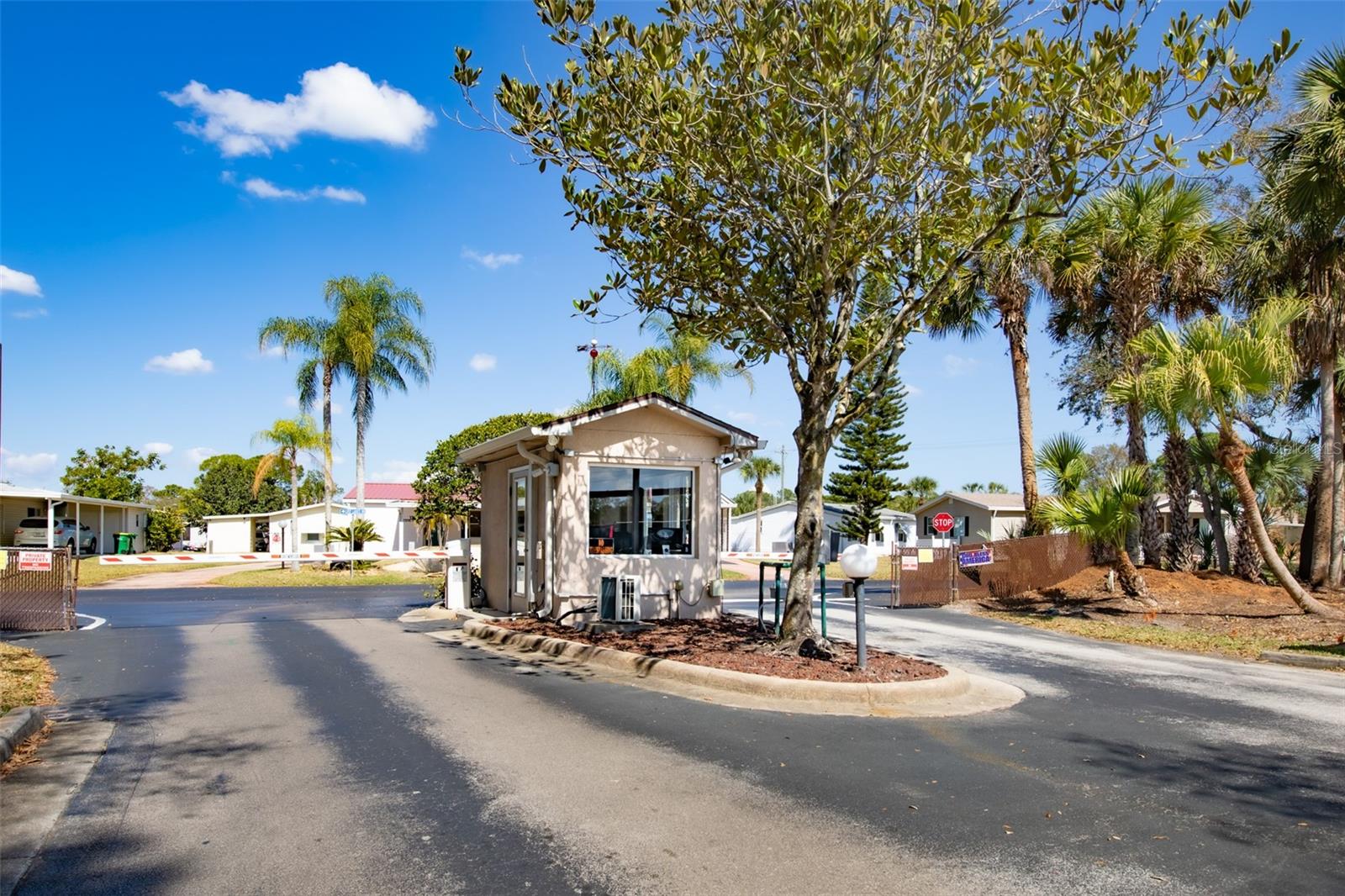 LOST LAKES PH ONE - Residential