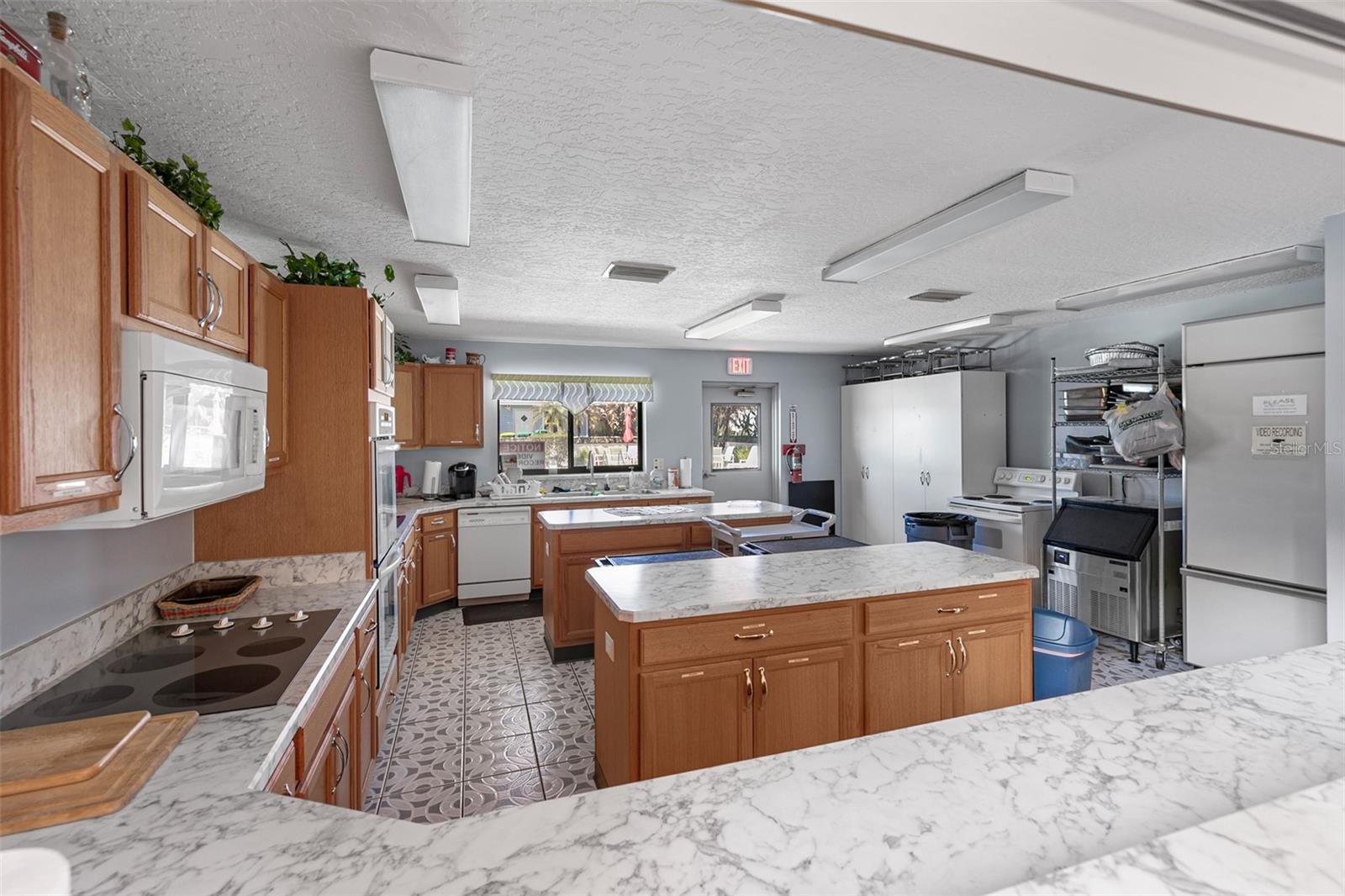 LOST LAKES PH ONE - Residential