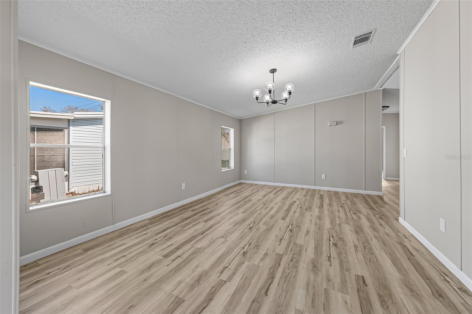 LOST LAKES PH ONE - Residential