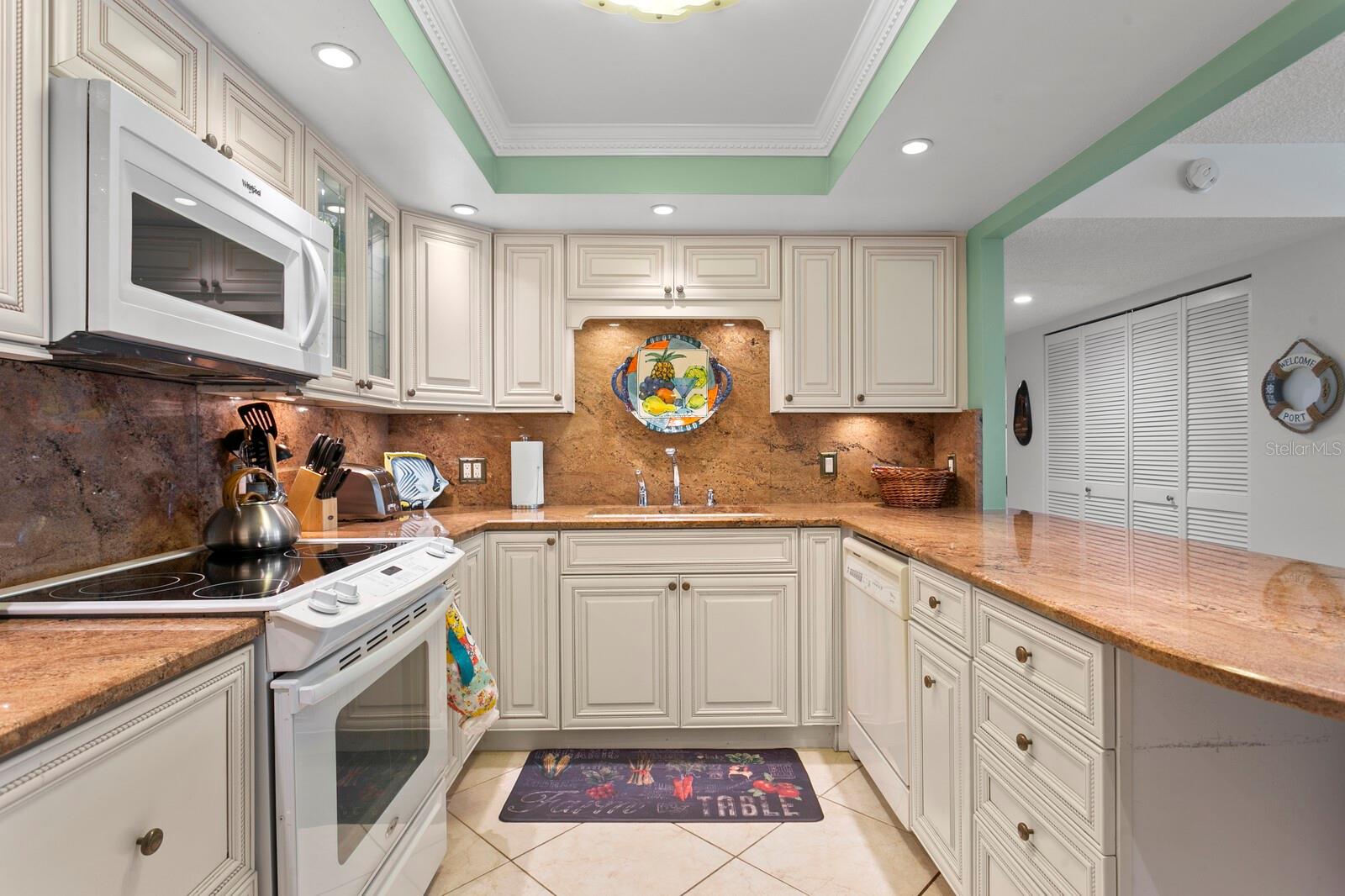SAND KEY CONDO-SOUTH BEACH 2 - Residential Lease