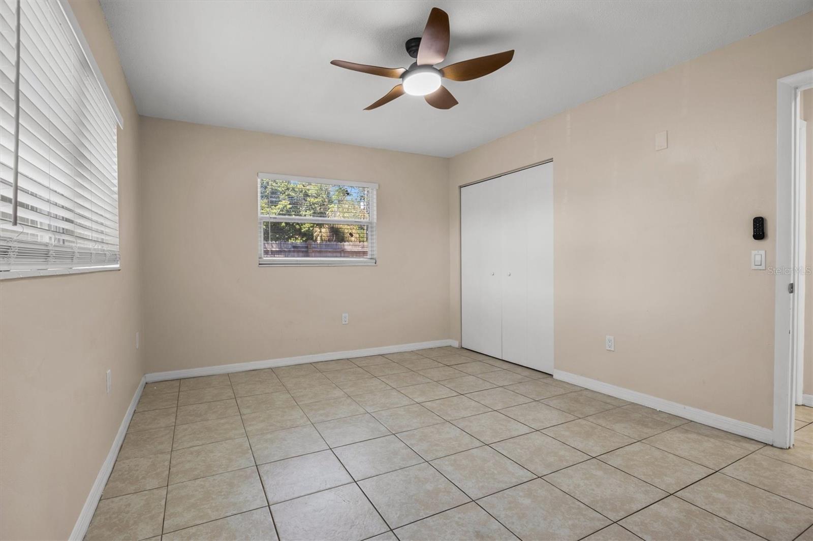 REPLAT OF CHECKS SUB - Residential