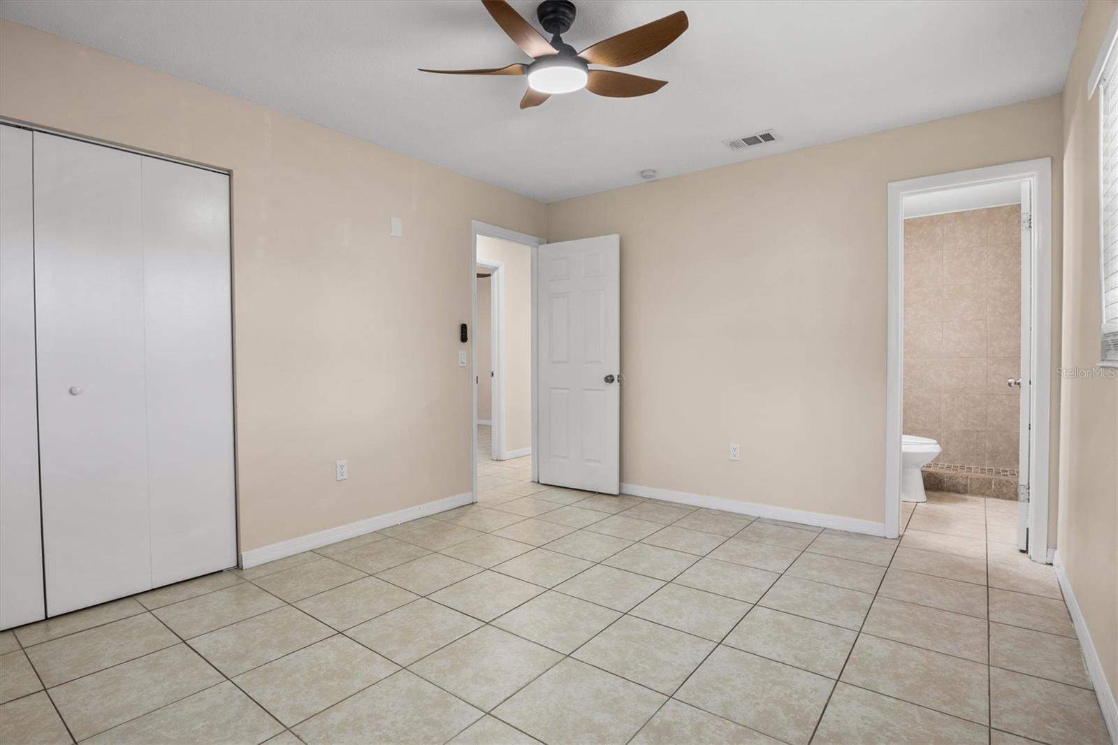 REPLAT OF CHECKS SUB - Residential