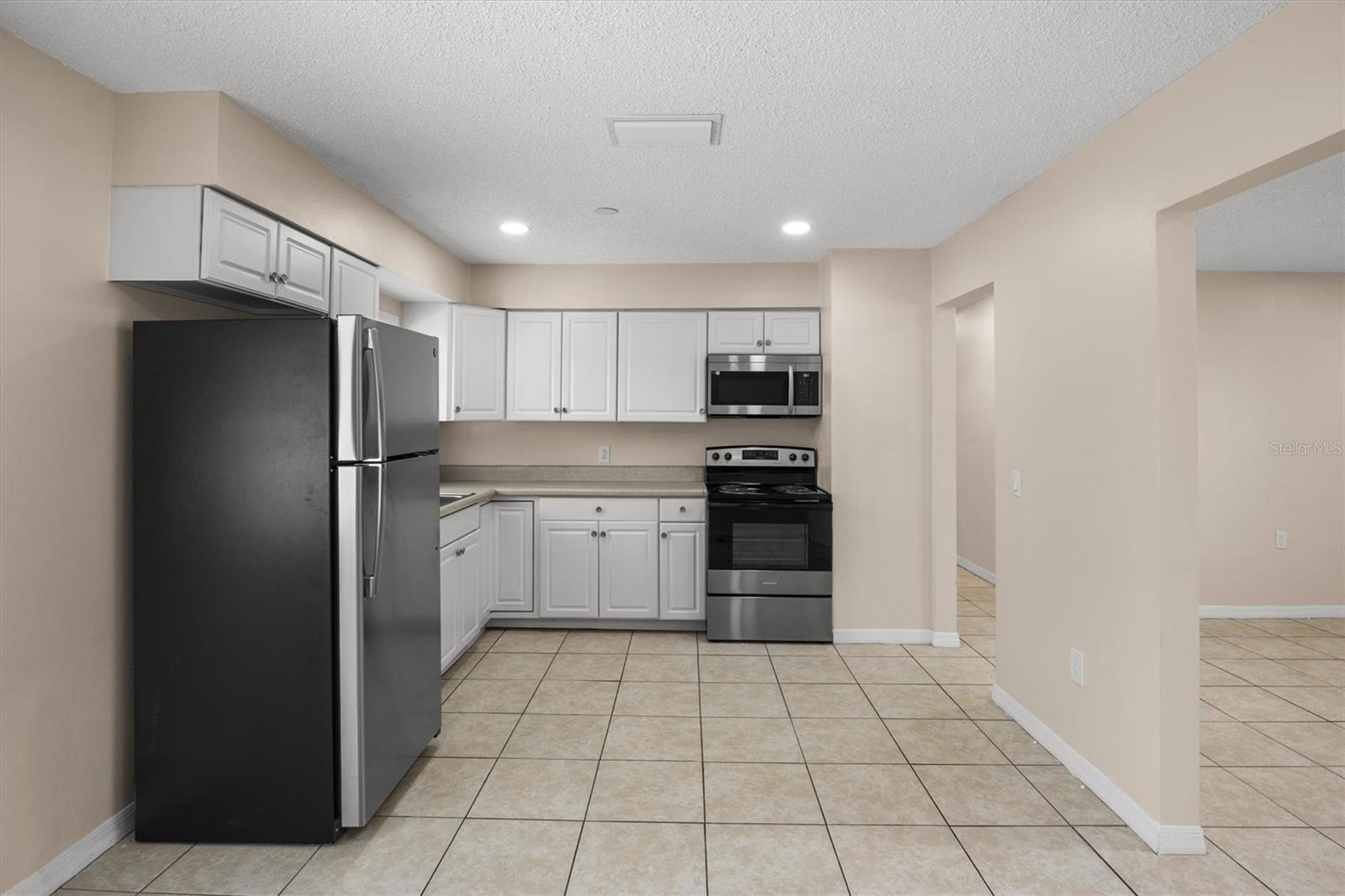 REPLAT OF CHECKS SUB - Residential