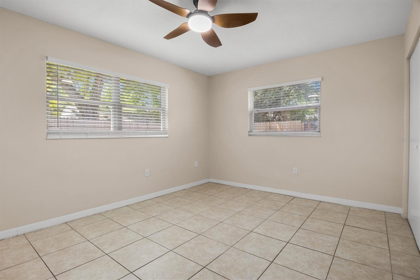 REPLAT OF CHECKS SUB - Residential