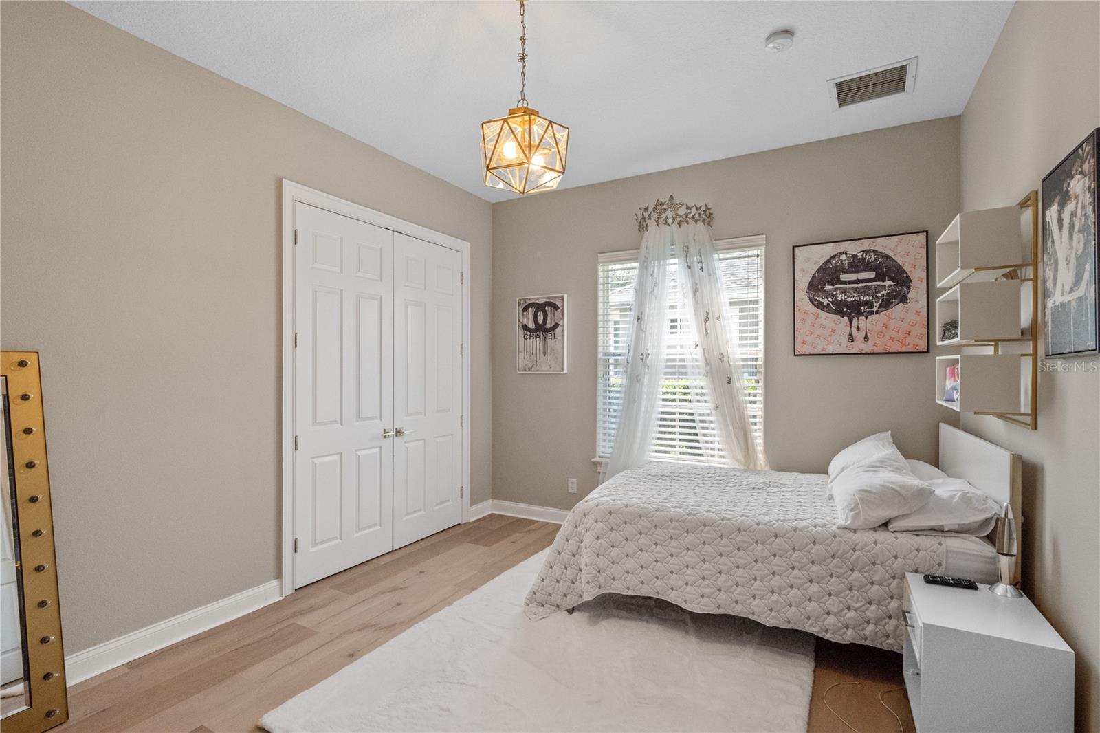 KEENES POINTE - Residential