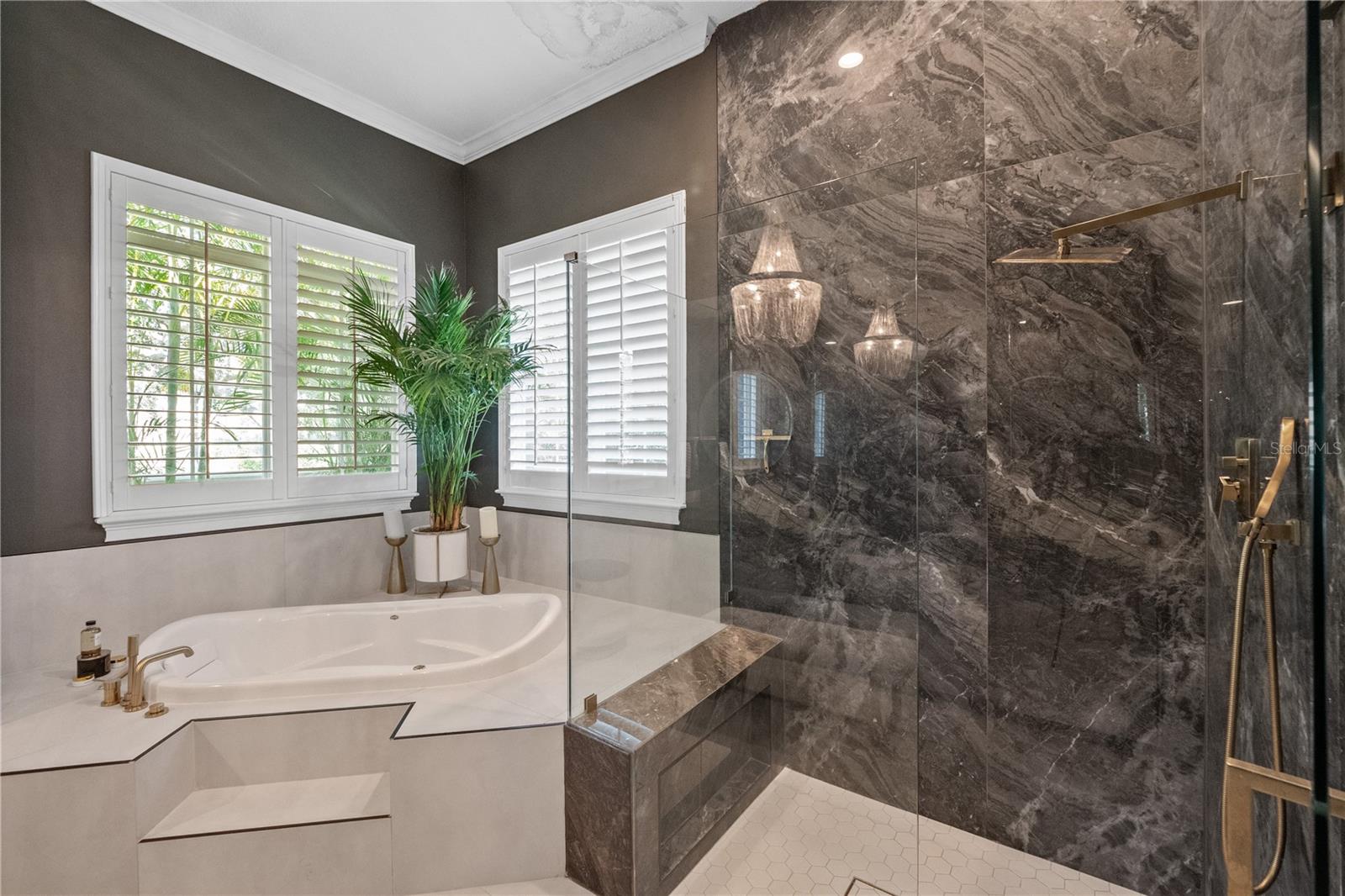 KEENES POINTE - Residential