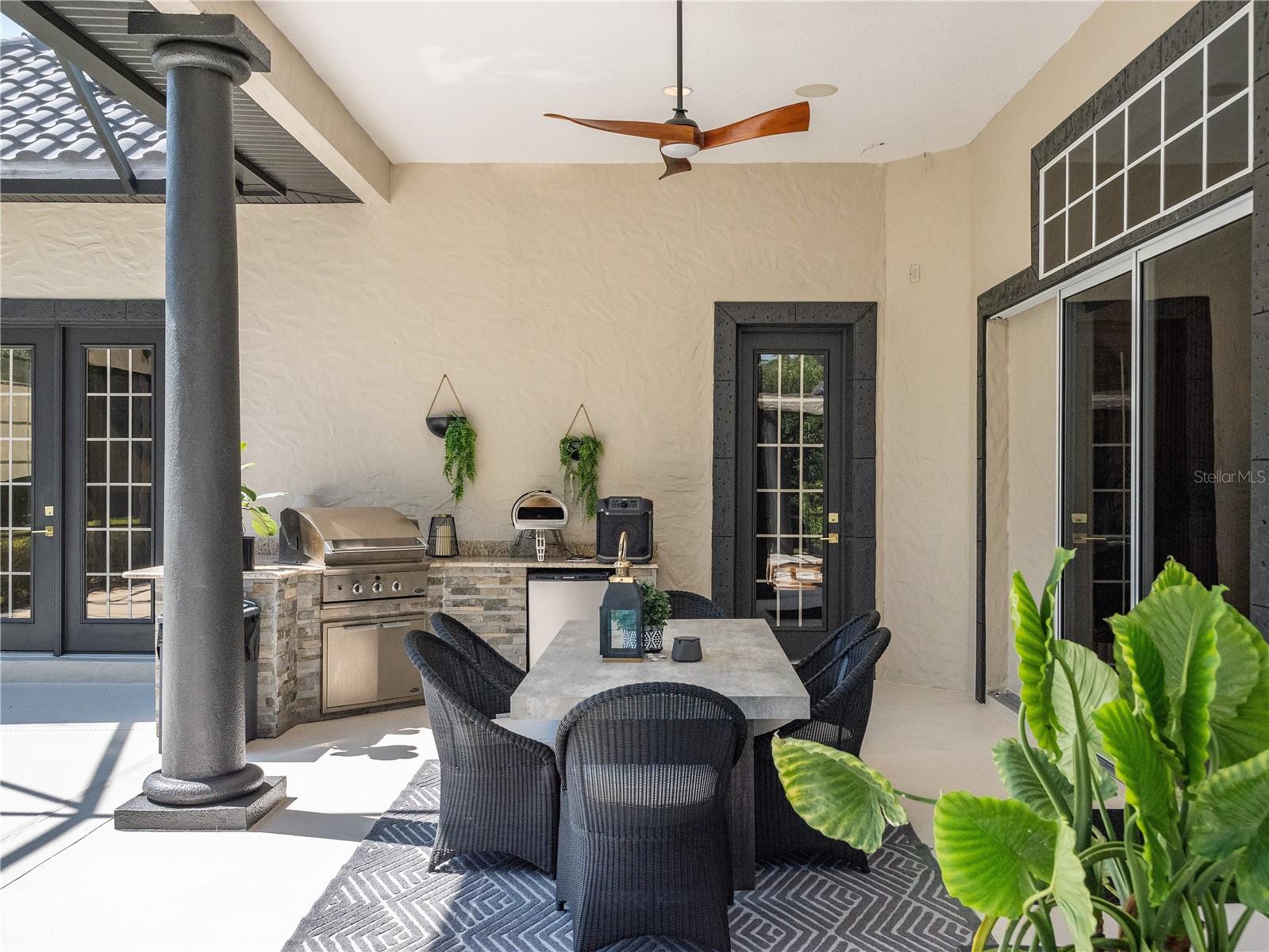 KEENES POINTE - Residential