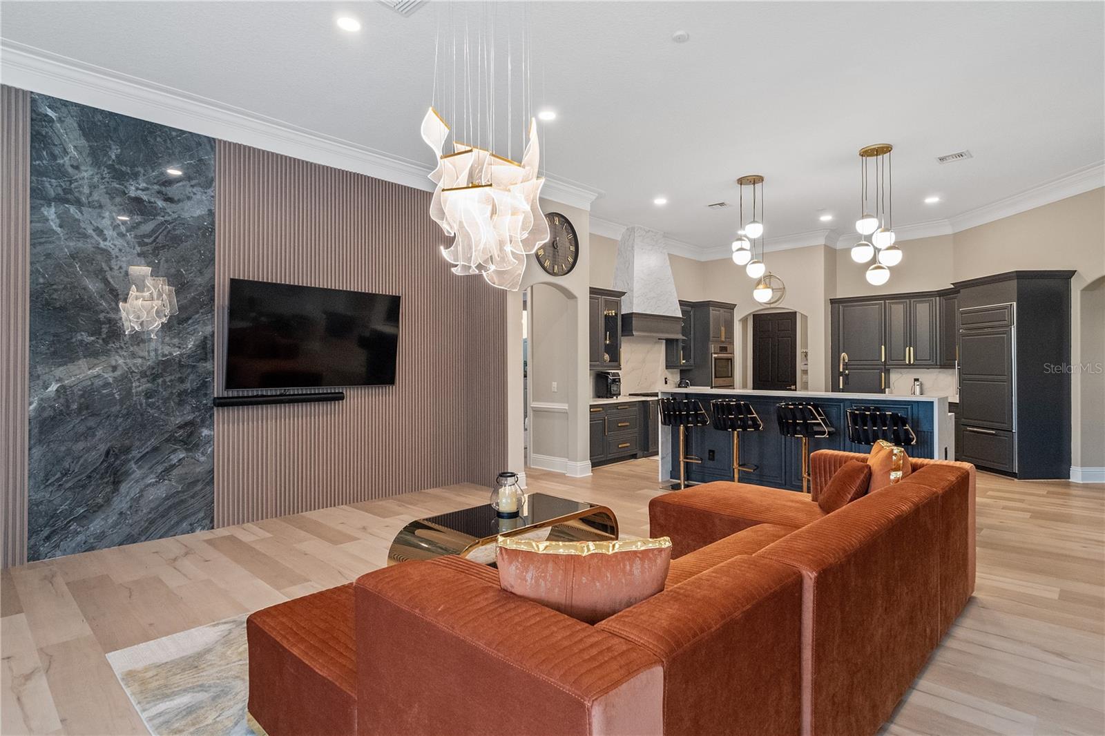 KEENES POINTE - Residential