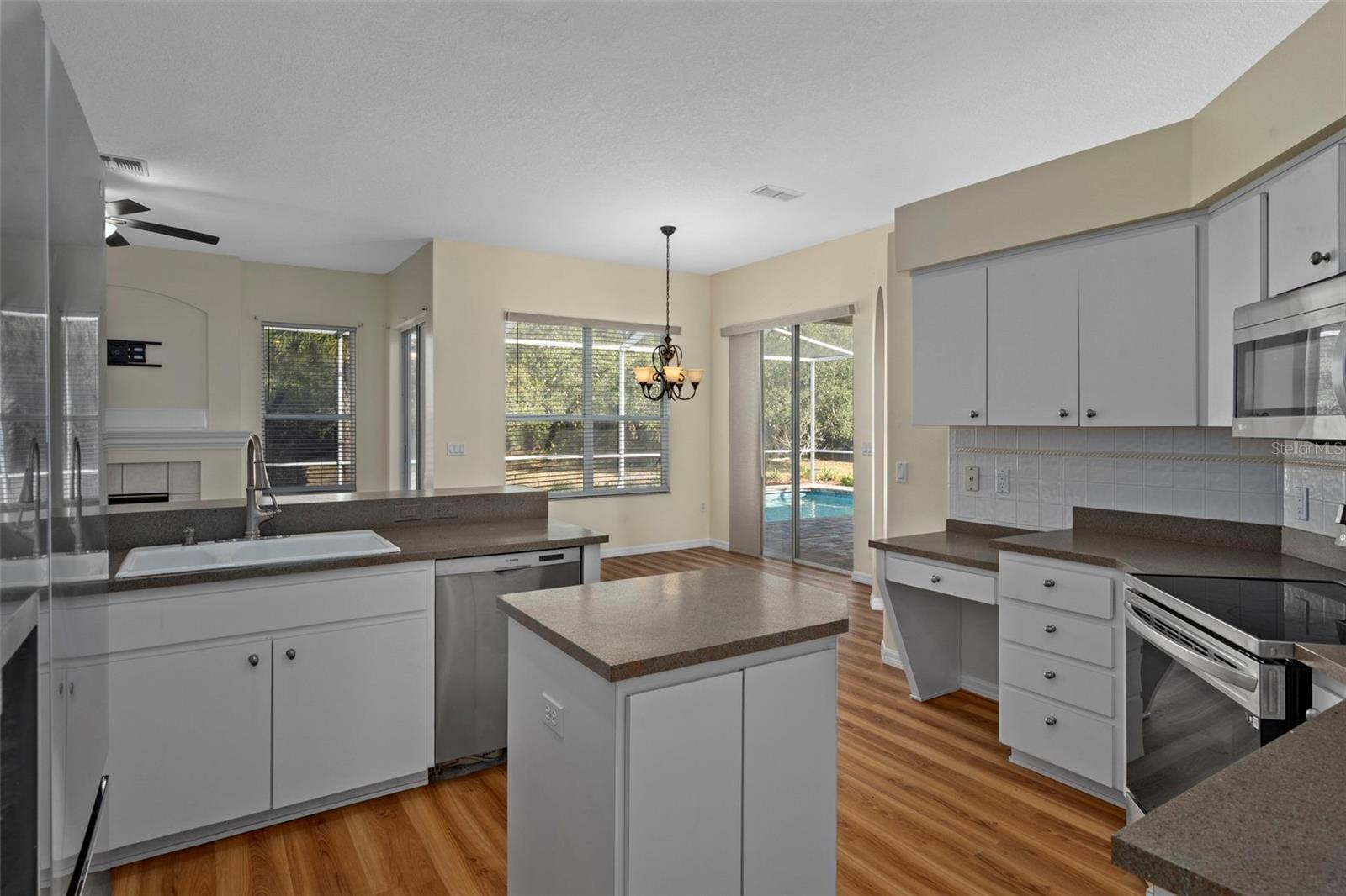 WOODLAND WATERS PH 1 - Residential