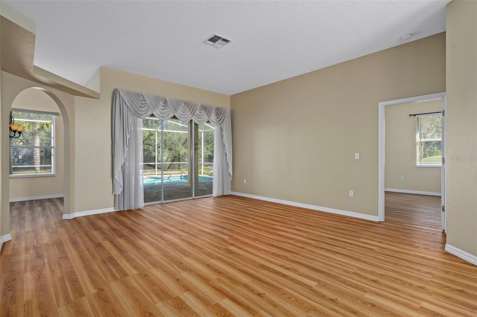 WOODLAND WATERS PH 1 - Residential