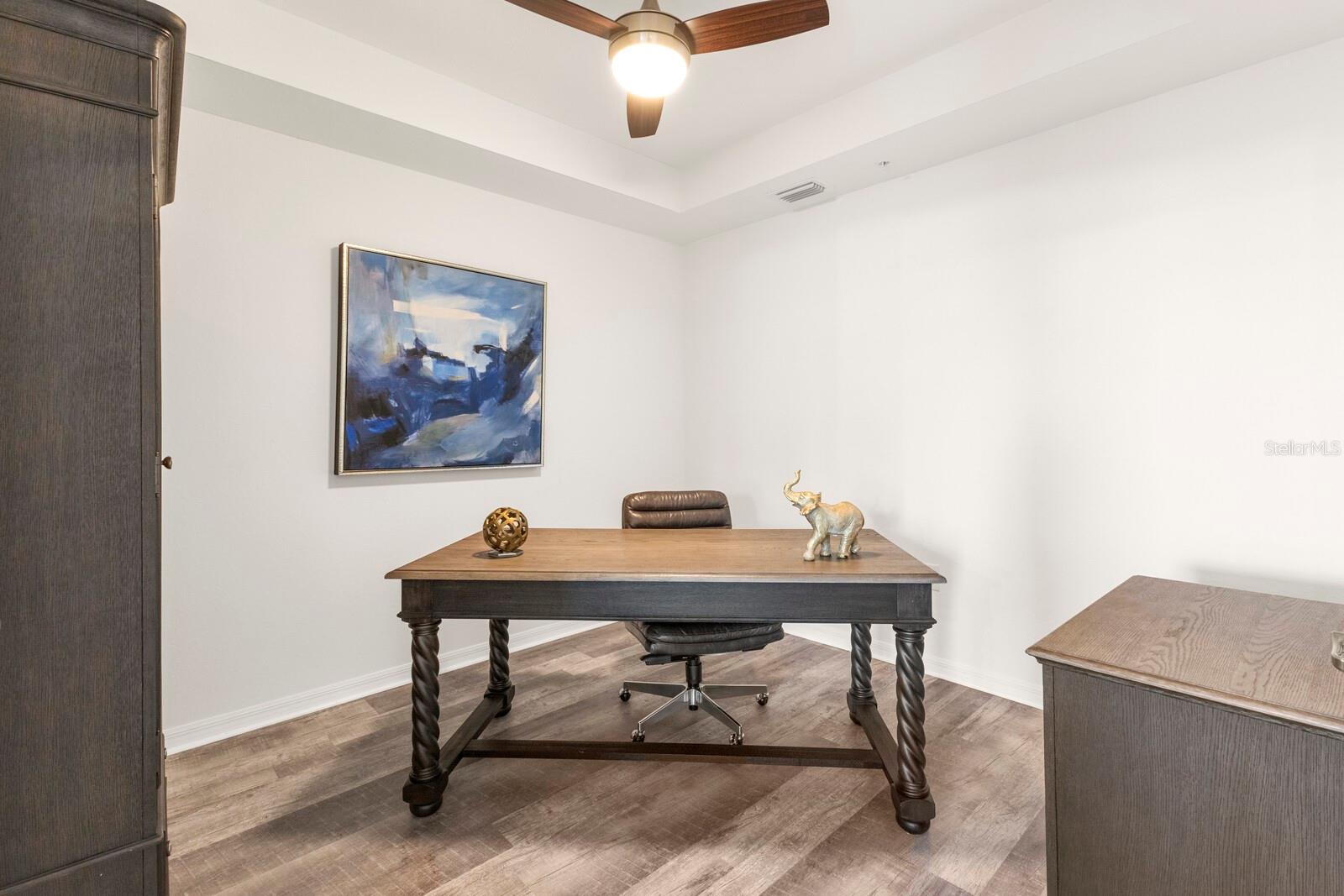 LAKEWOOD NATIONAL - Residential Lease
