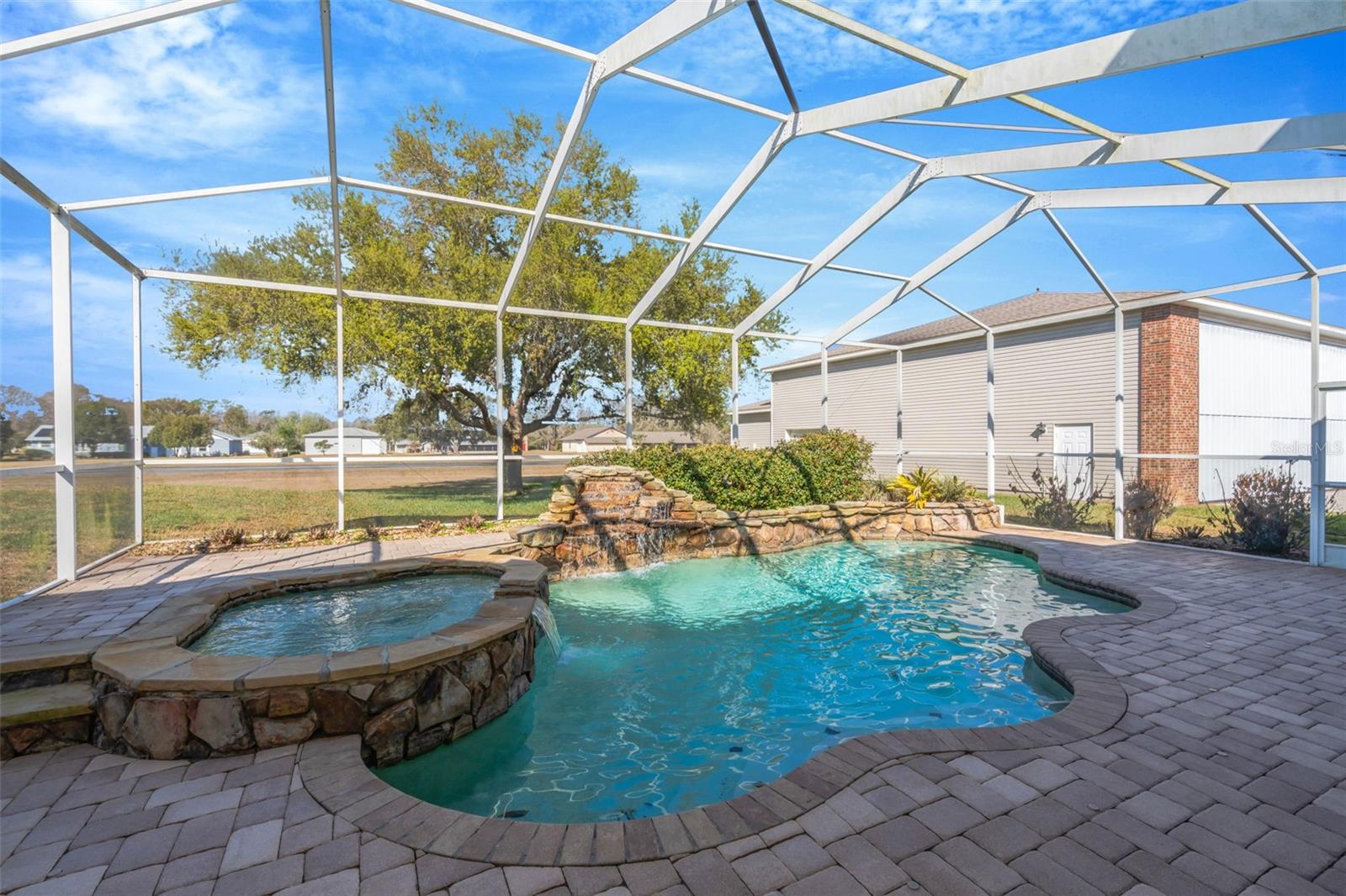 PILOT COUNTRY ESTATES - Residential