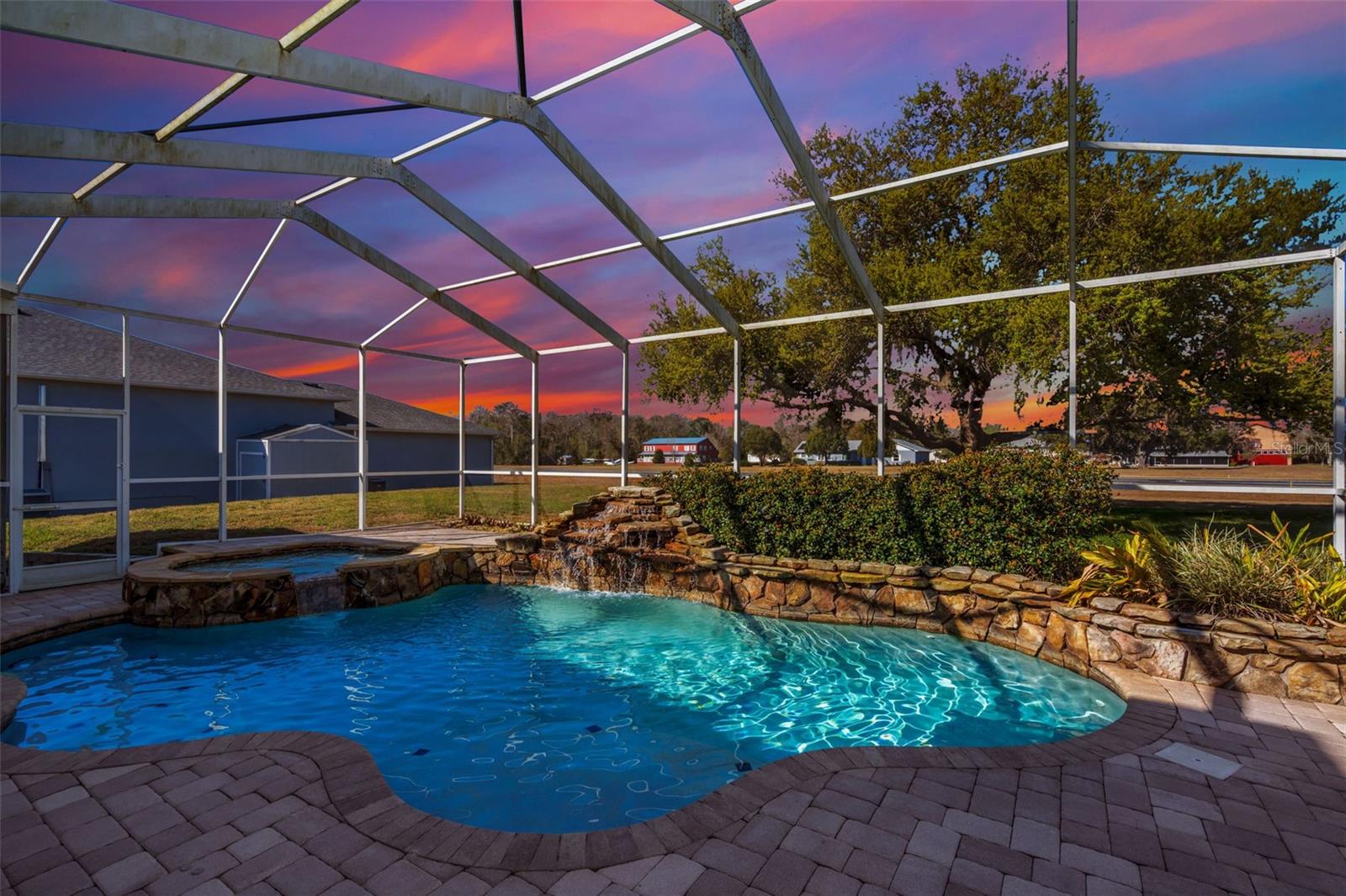 PILOT COUNTRY ESTATES - Residential