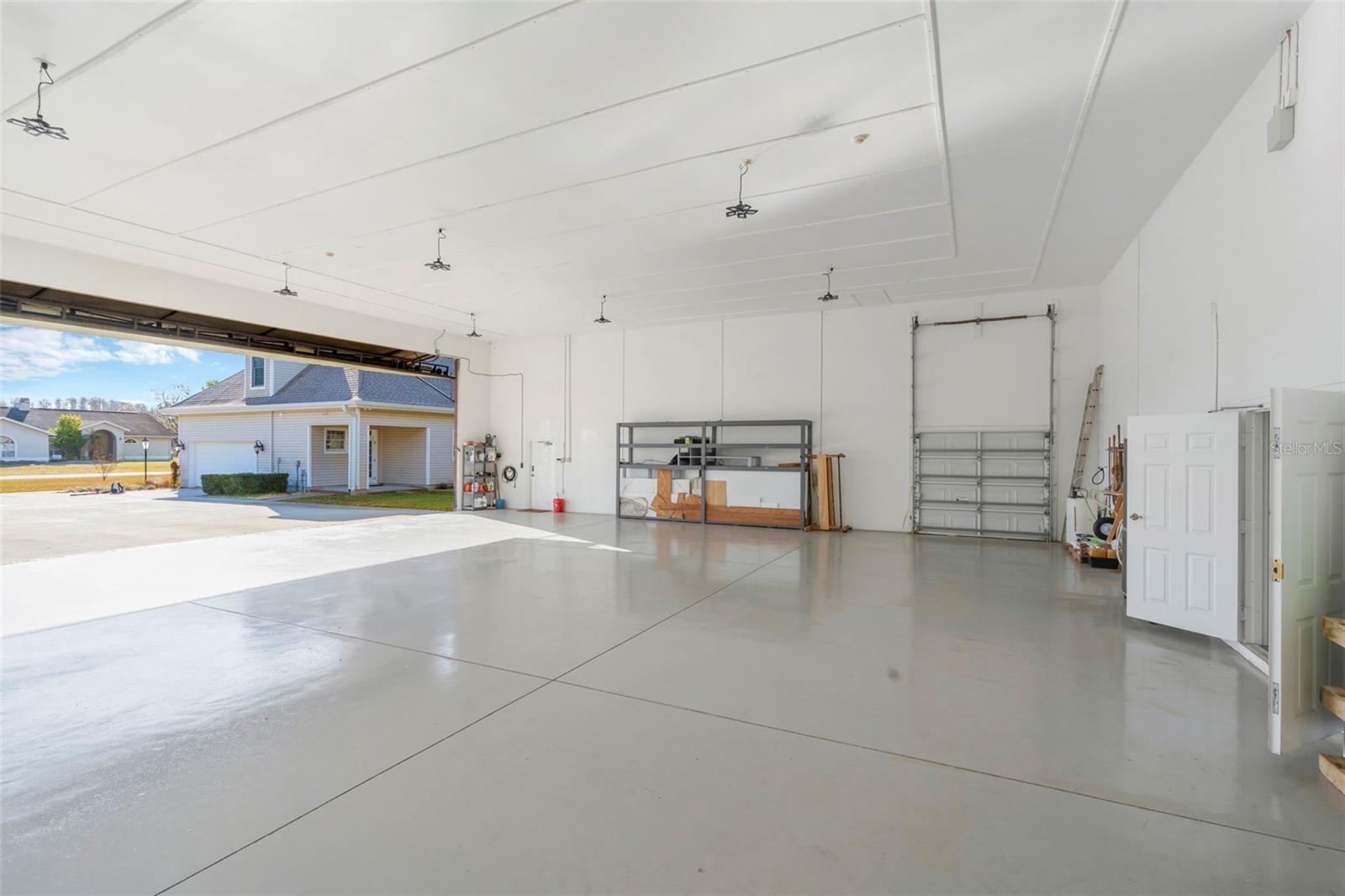 PILOT COUNTRY ESTATES - Residential