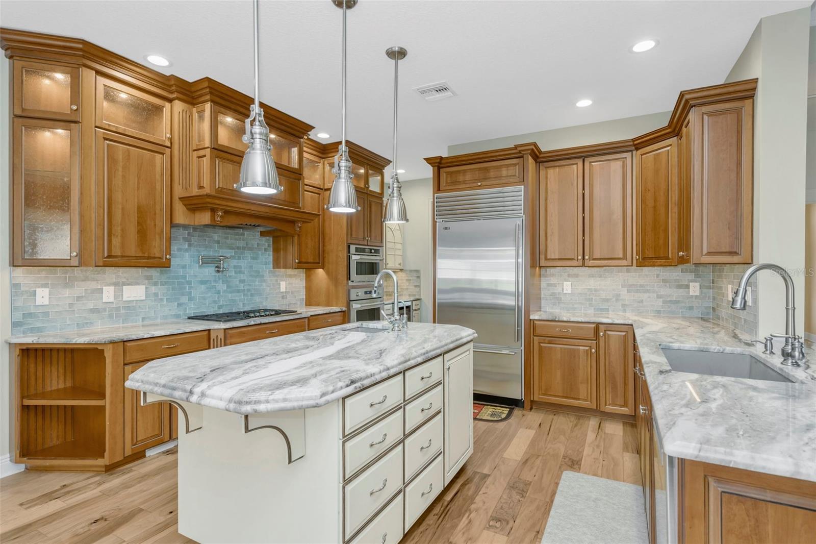 PILOT COUNTRY ESTATES - Residential