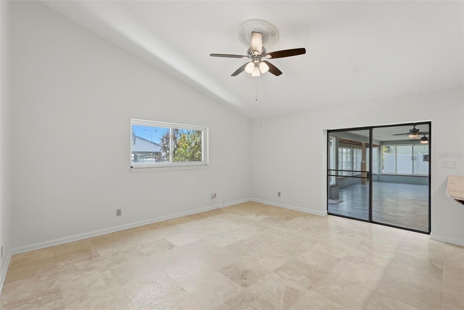 TROPICAL SHORES 1ST ADD - Residential