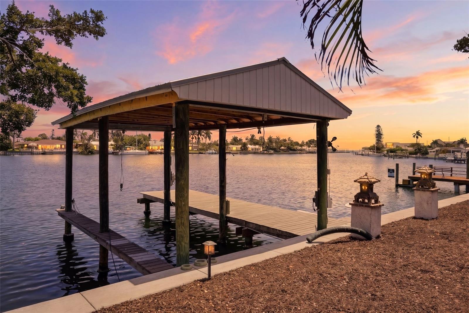 TROPICAL SHORES 1ST ADD - Residential
