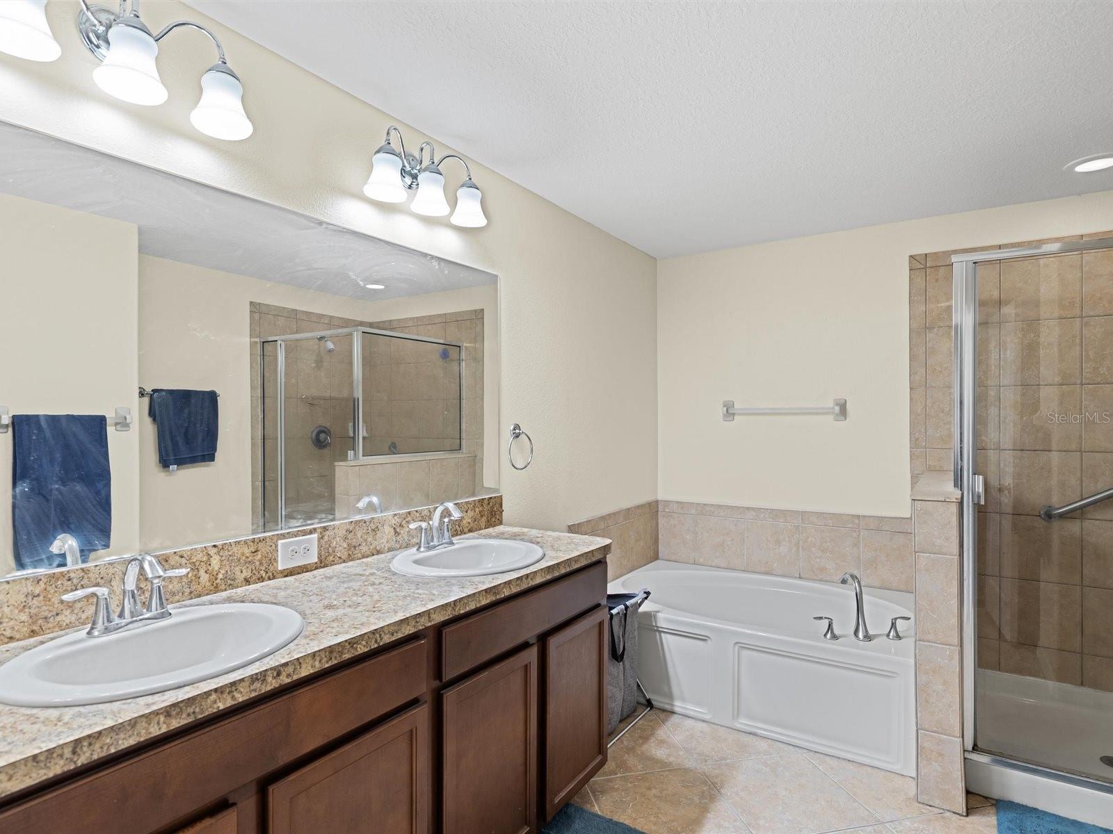 THOUSAND OAKS EAST A-C PH 05 - Residential