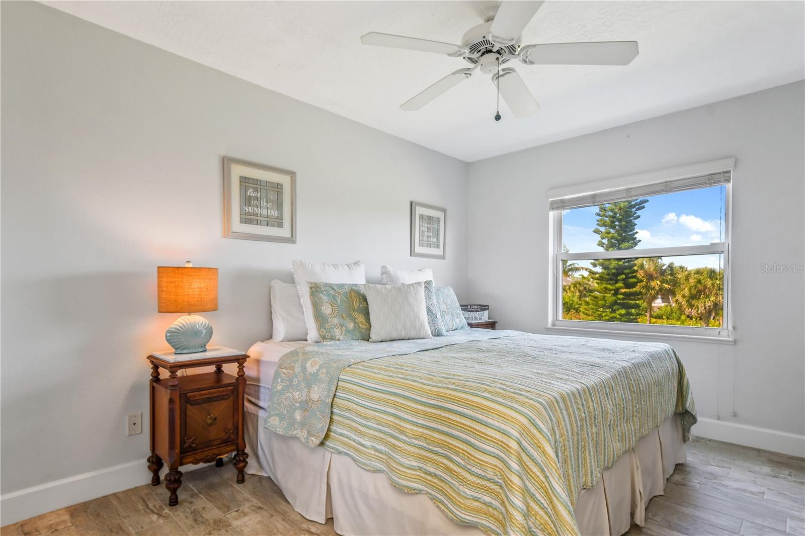 OCEAN OAKS CONDO PH 02 - Residential Lease