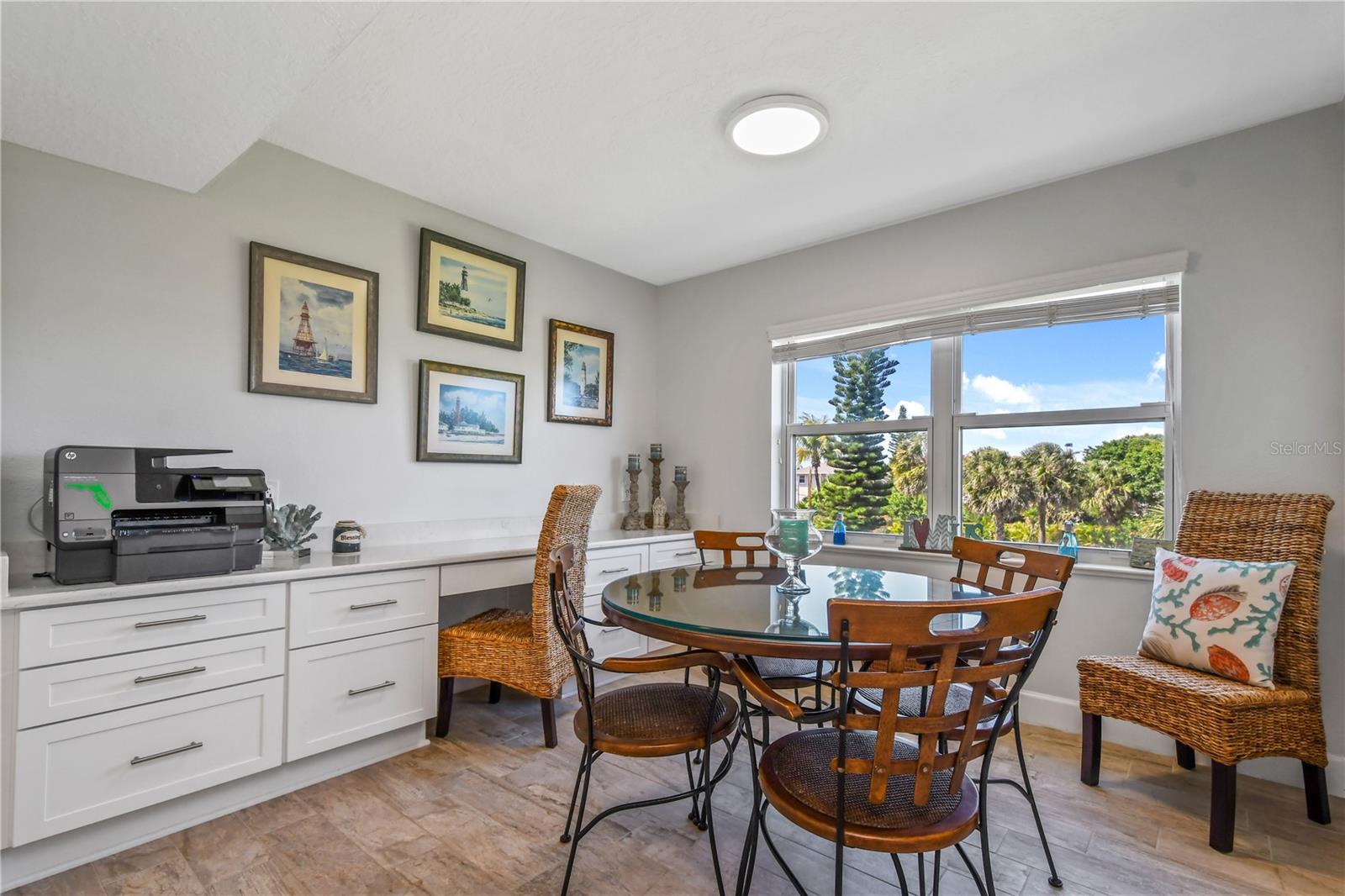 OCEAN OAKS CONDO PH 02 - Residential Lease