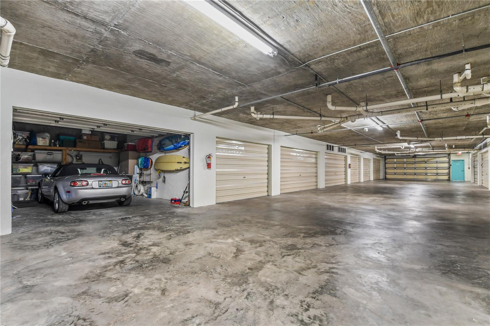 OCEAN OAKS CONDO PH 02 - Residential Lease
