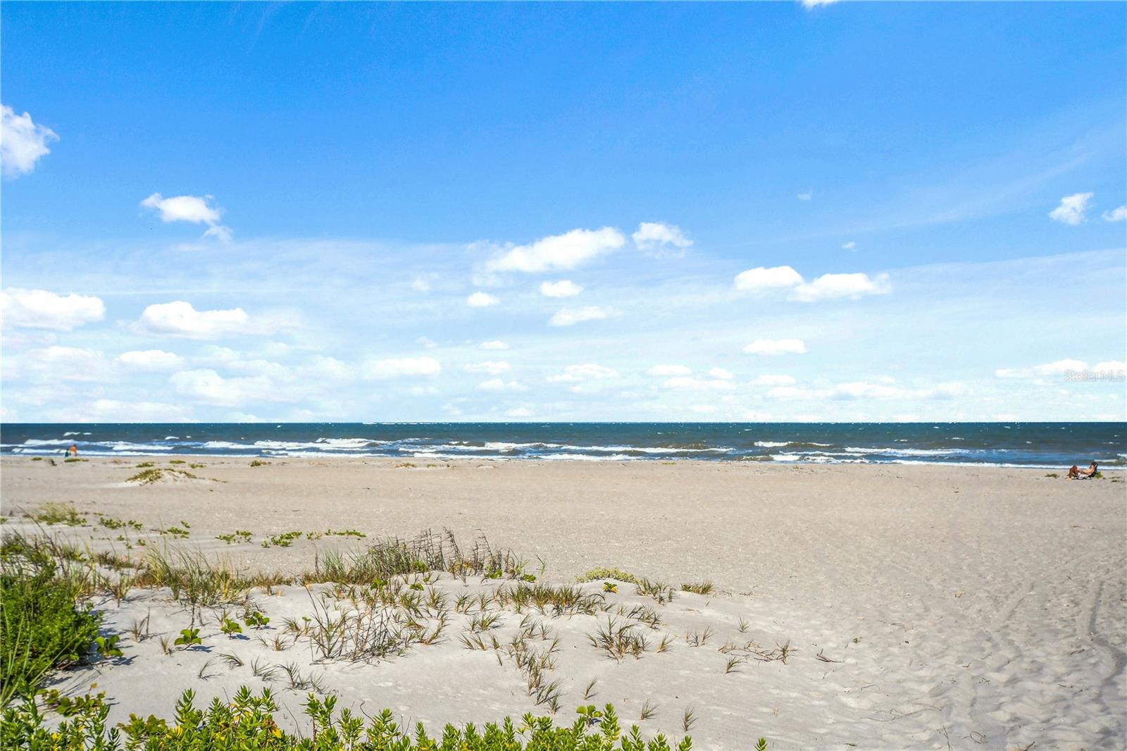 OCEAN OAKS CONDO PH 02 - Residential Lease