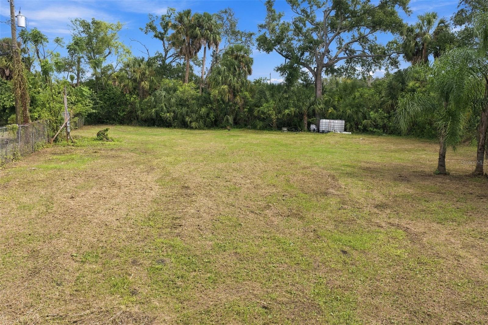 9938 RIVER DRIVE, GIBSONTON, FL, 33534 1 9938 RIVER DRIVE