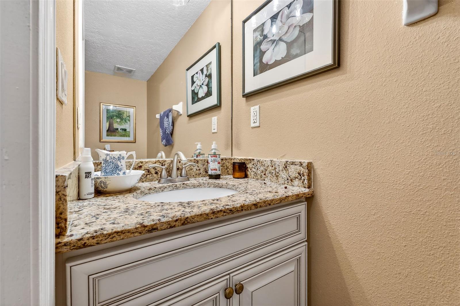 PAVILION PH 3 - Residential