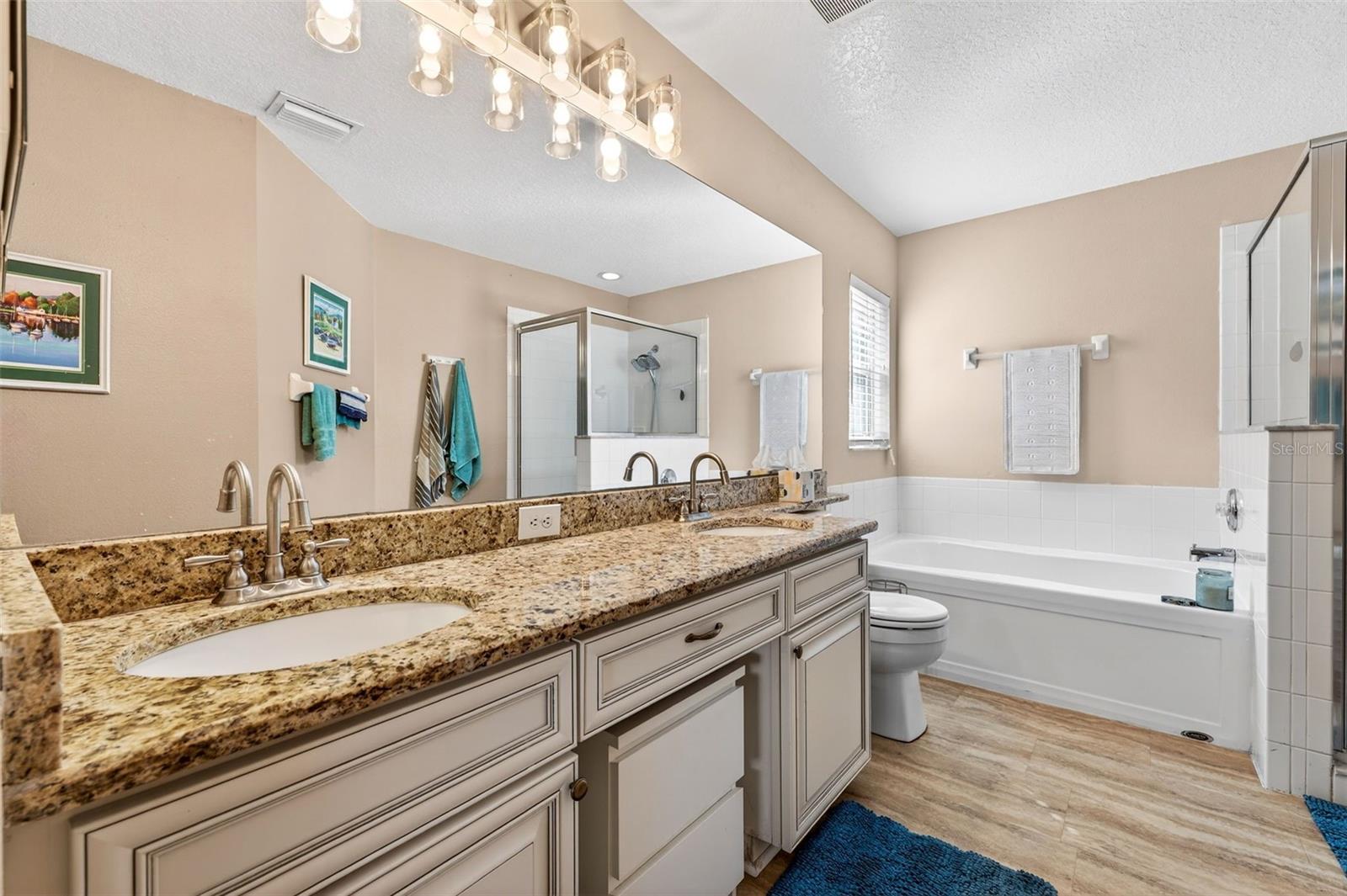 PAVILION PH 3 - Residential