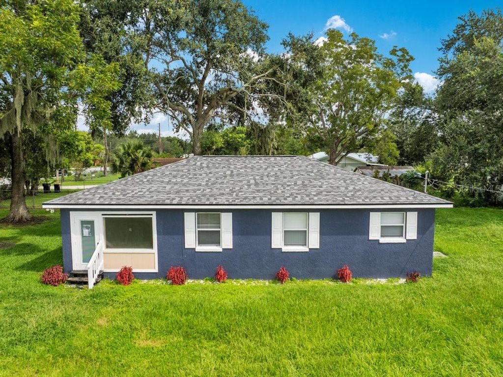 Photo of 1050 Reynolds Road, Lakeland, FL 33801 (MLS # L4953759)