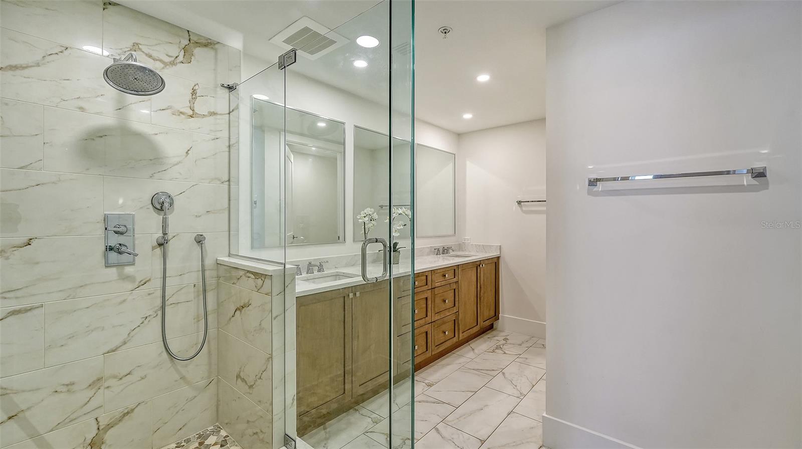 TEN35 SEASIDE - Residential