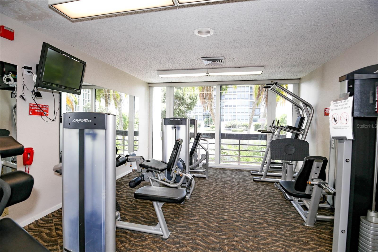 BEACHPLACE I - Residential