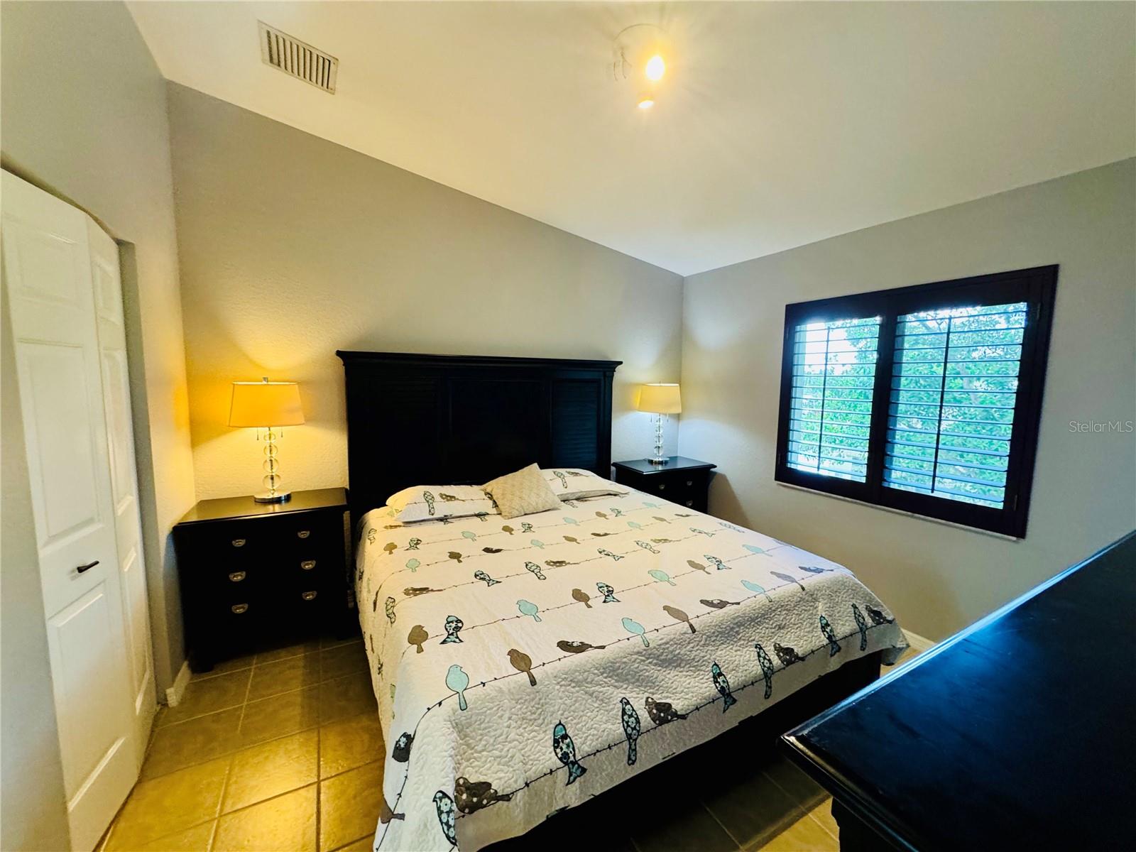 KEY ROYAL CONDO - Residential Lease