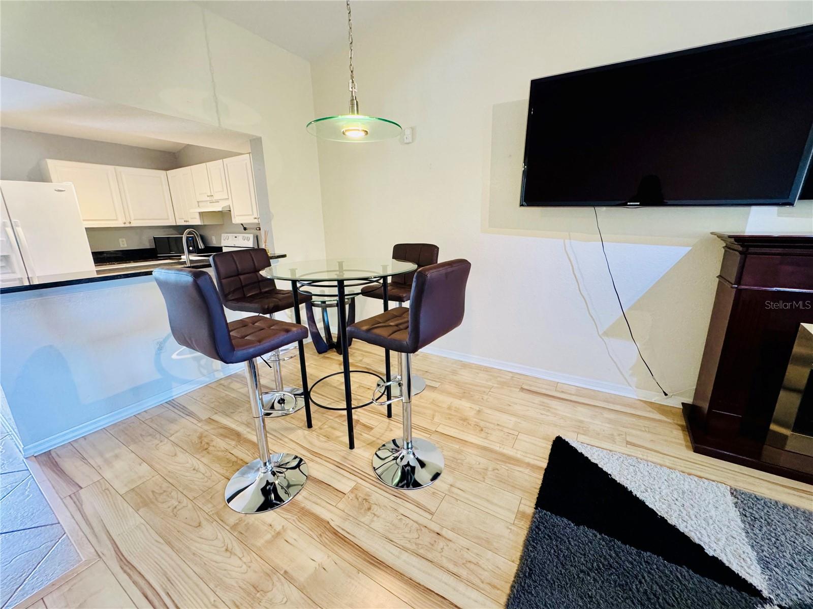 KEY ROYAL CONDO - Residential Lease