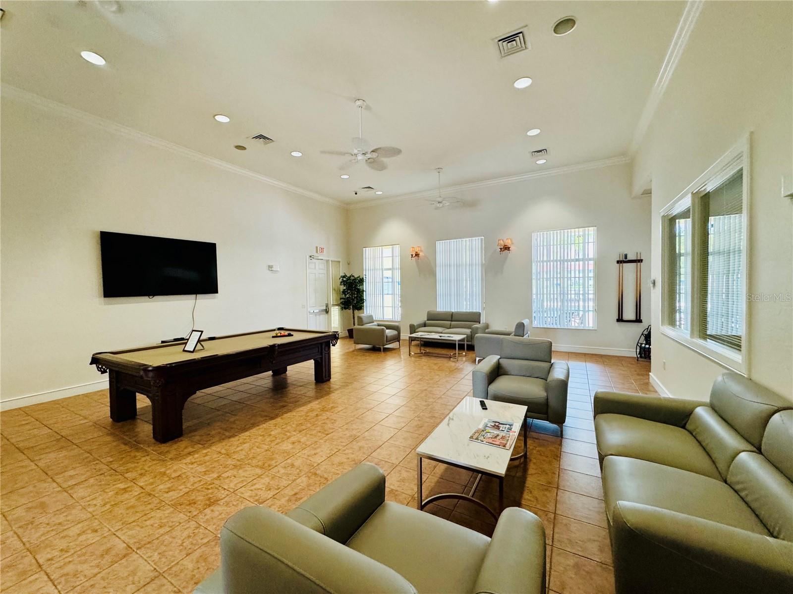 KEY ROYAL CONDO - Residential Lease